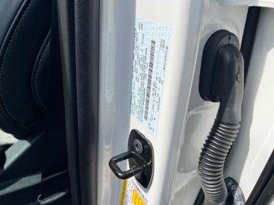 2025 Ford F-150 Lightning Platinum