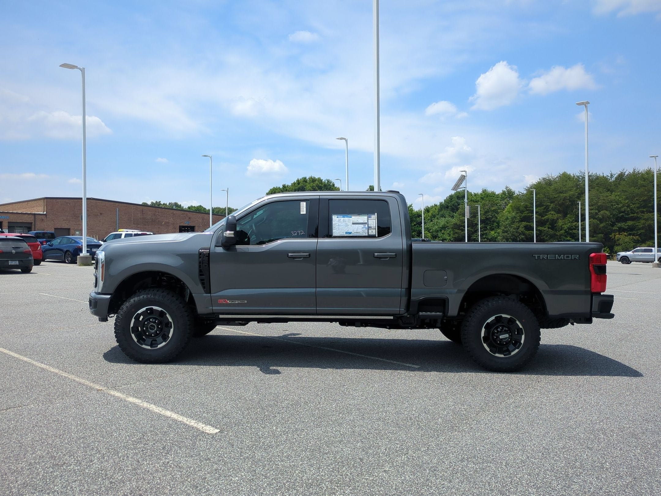 2026 Ford Super Duty F-250 SRW Platinum Tremor