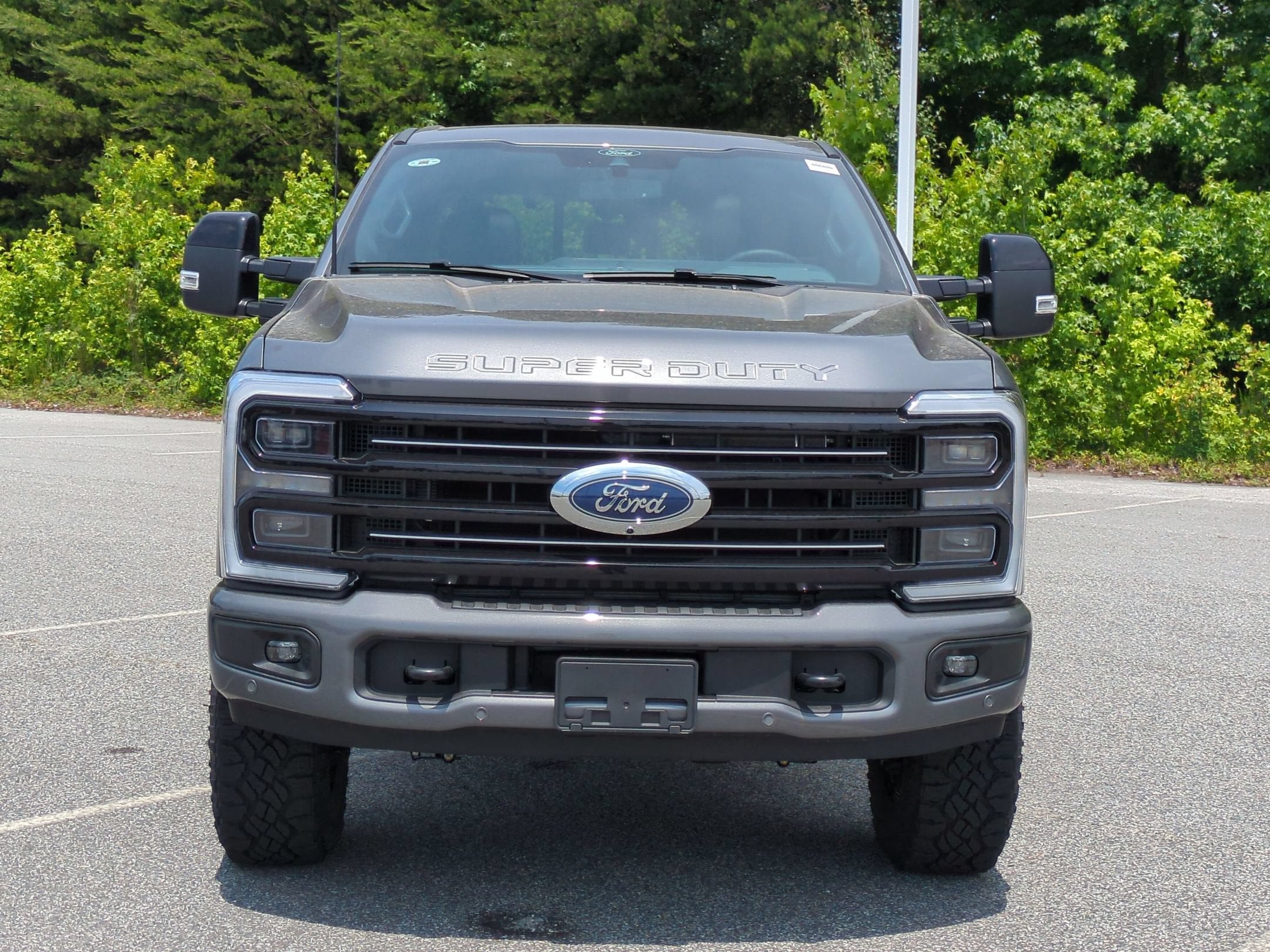2026 Ford Super Duty F-250 SRW Platinum Tremor