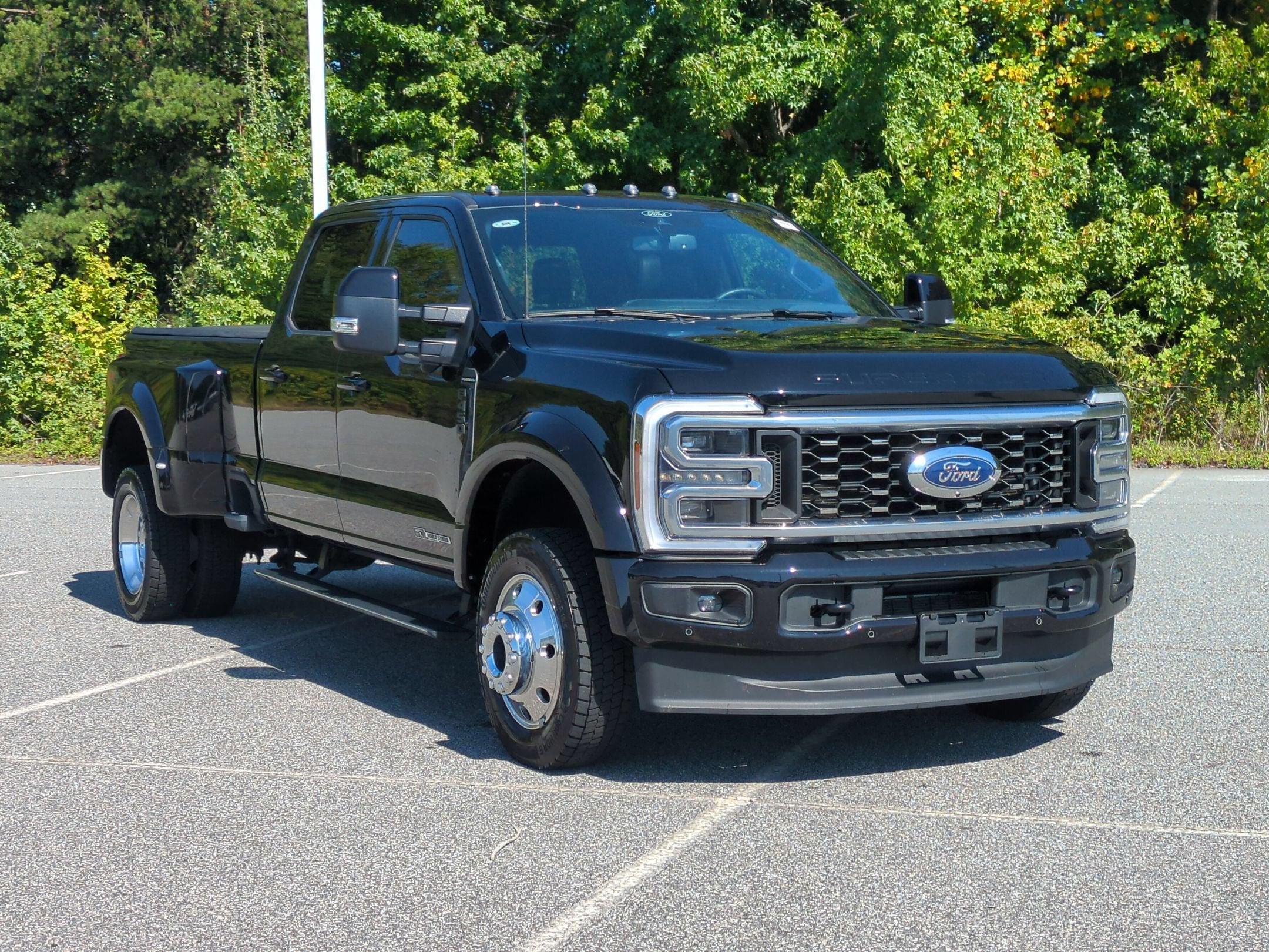 2025 Ford Super Duty F-450 DRW Platinum