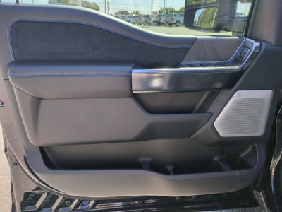 2025 Ford Super Duty F-450 DRW Platinum
