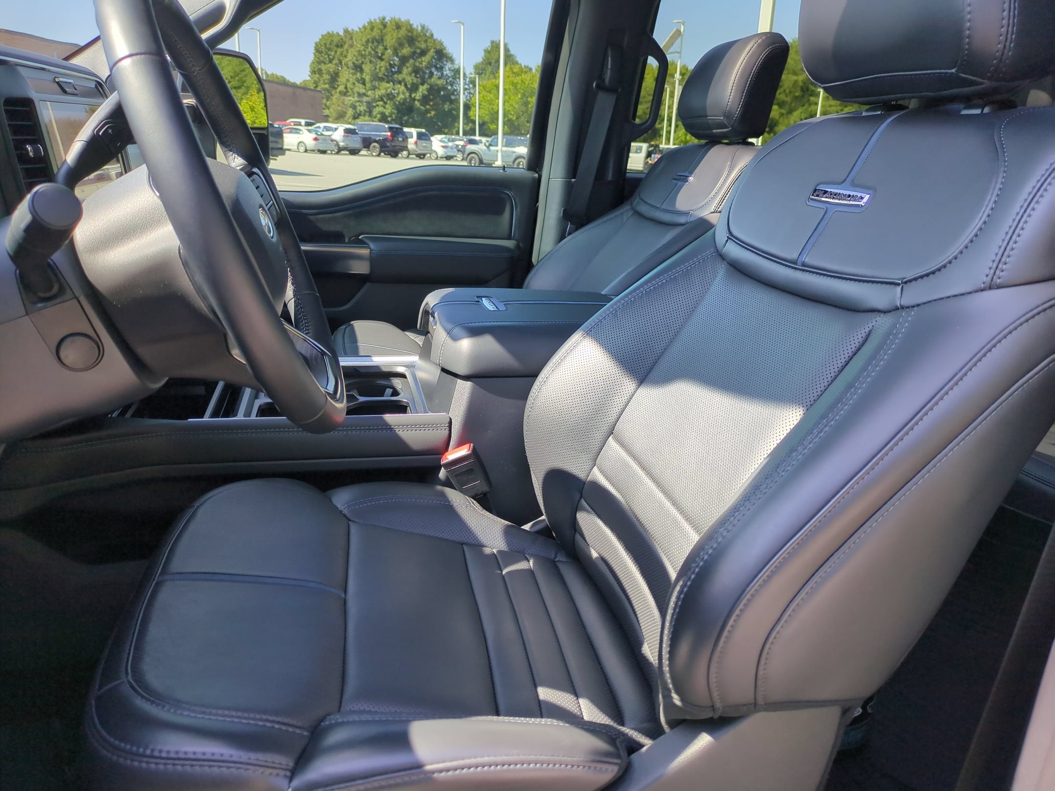 2025 Ford Super Duty F-450 DRW Platinum