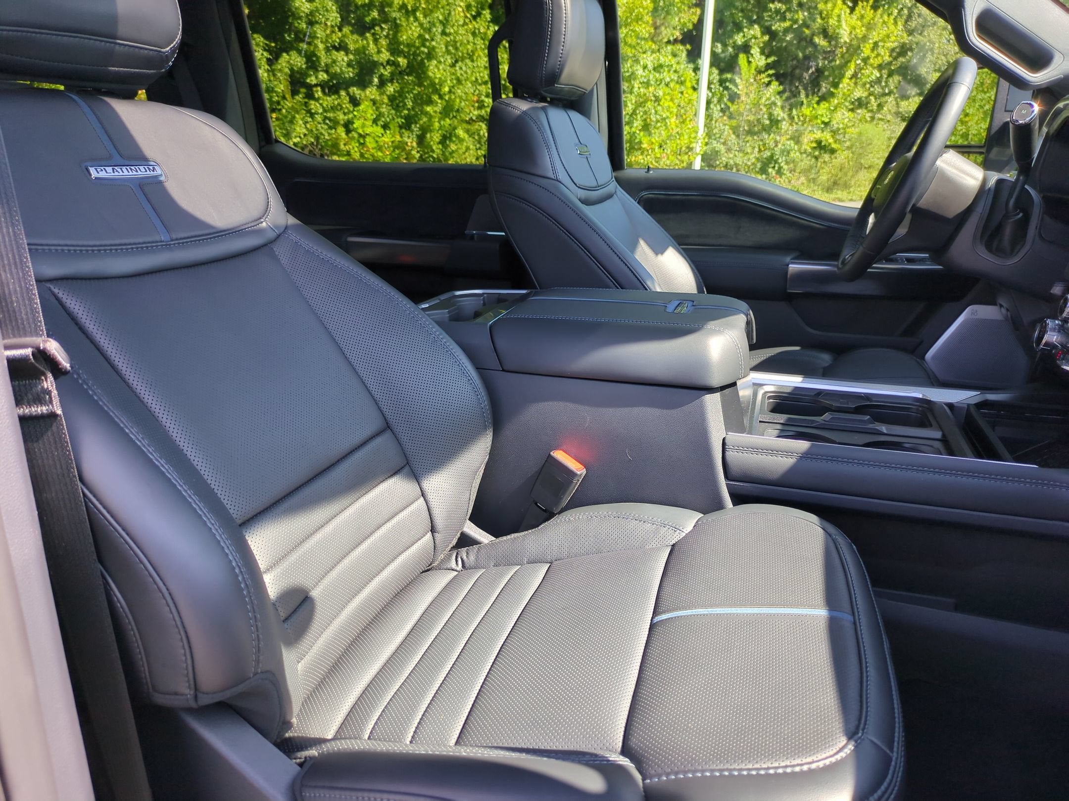 2025 Ford Super Duty F-450 DRW Platinum