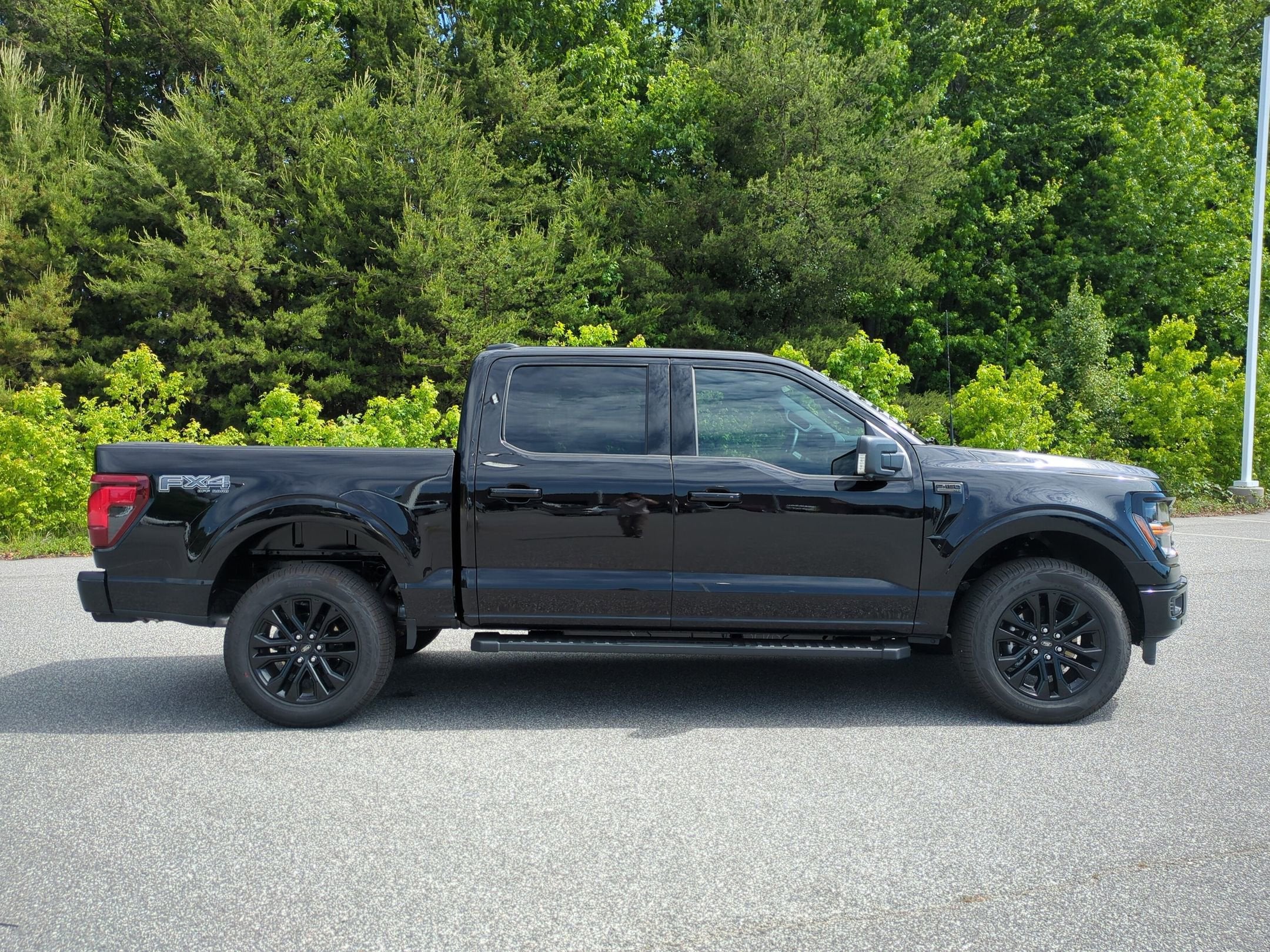 2026 Ford F-150 XLT - Crossroads Courtesy Demo