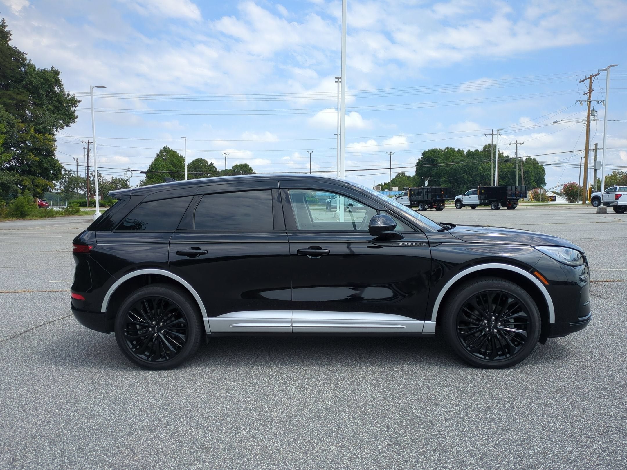 2023 Lincoln Corsair Standard