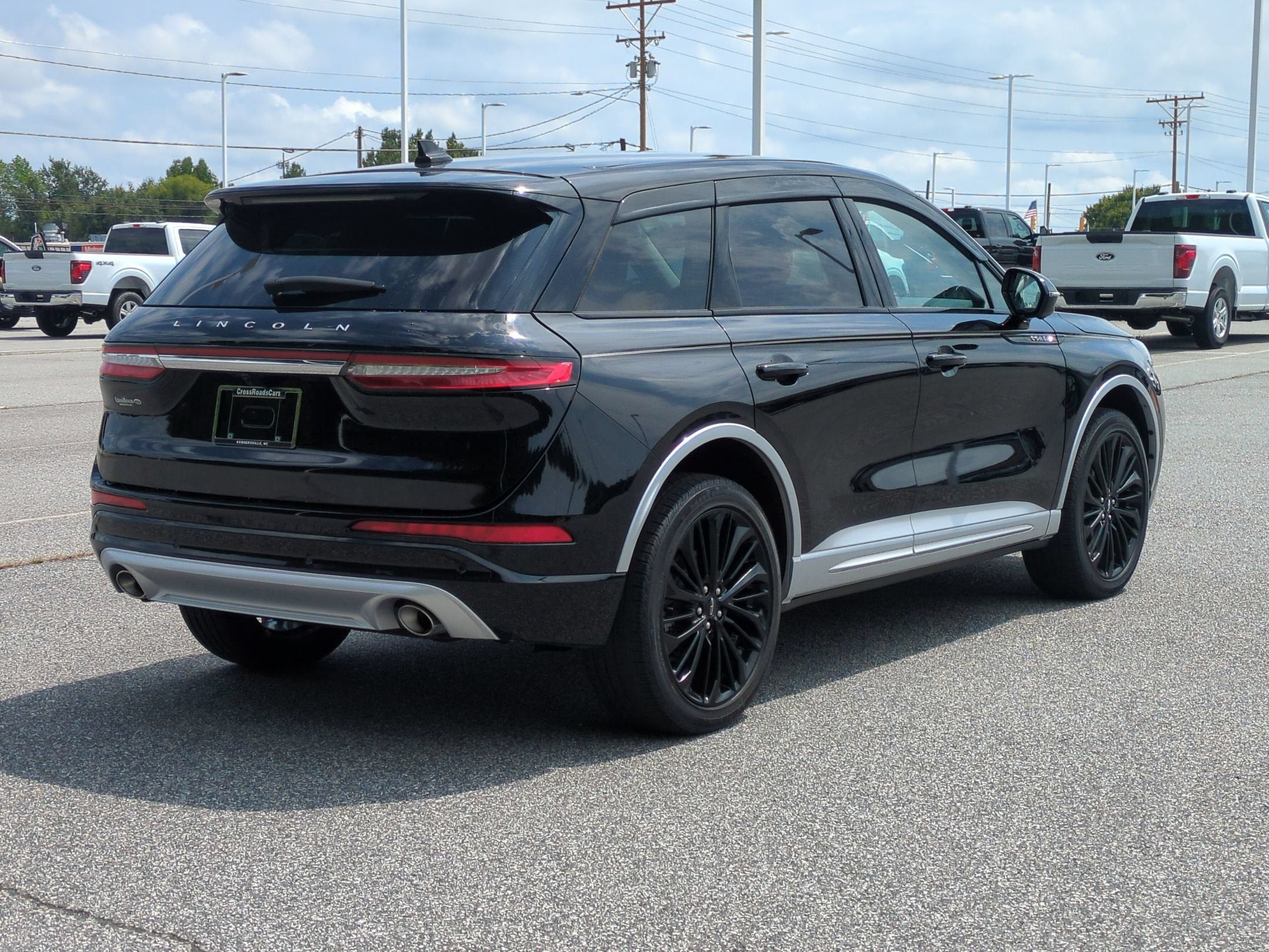 2023 Lincoln Corsair Standard