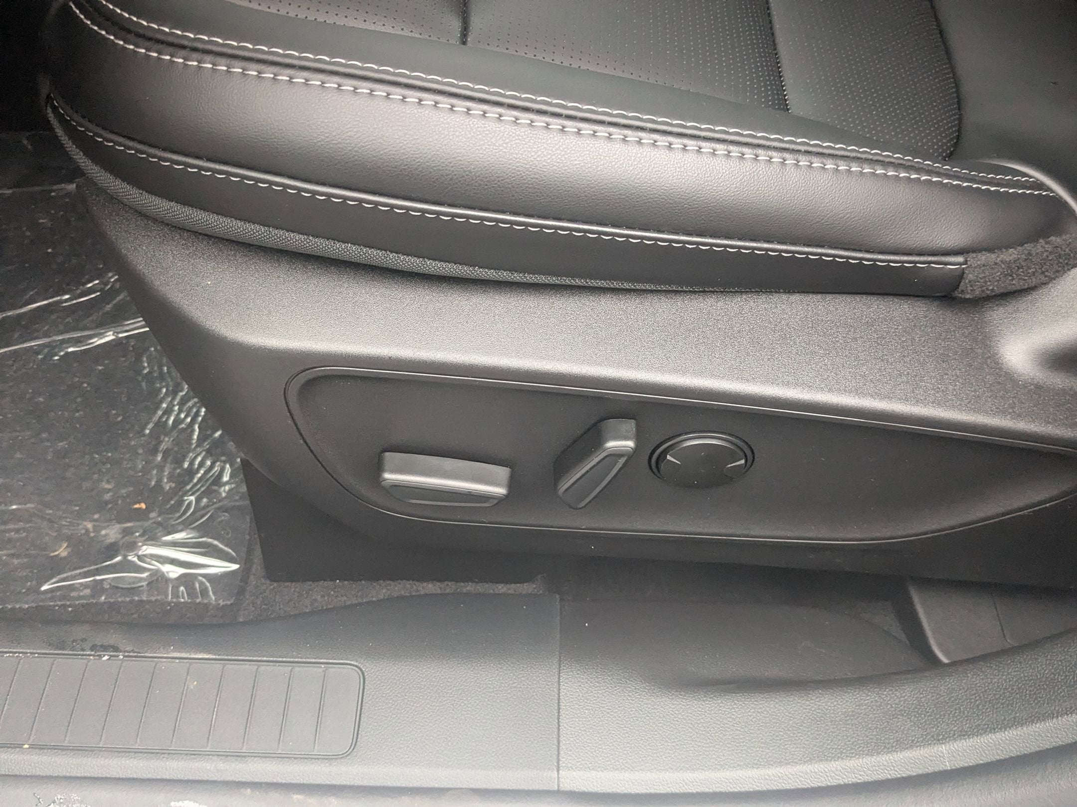 2026 Ford Escape Platinum