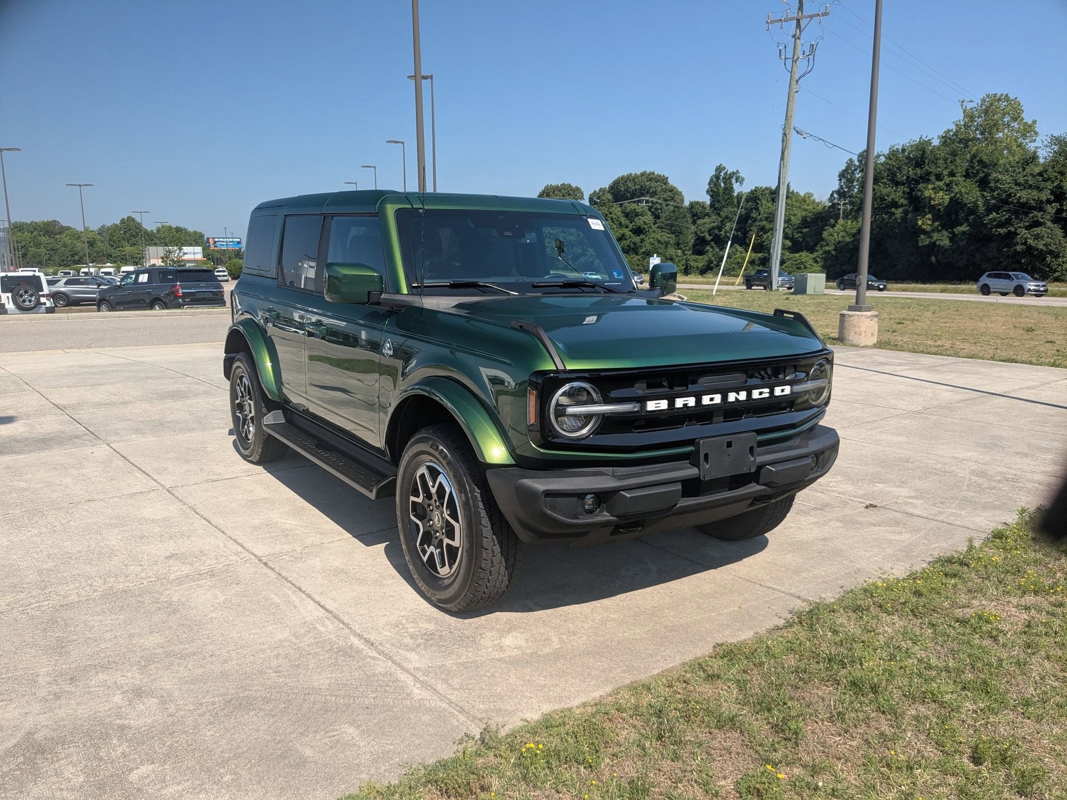 2025 Ford Bronco Outer Banks