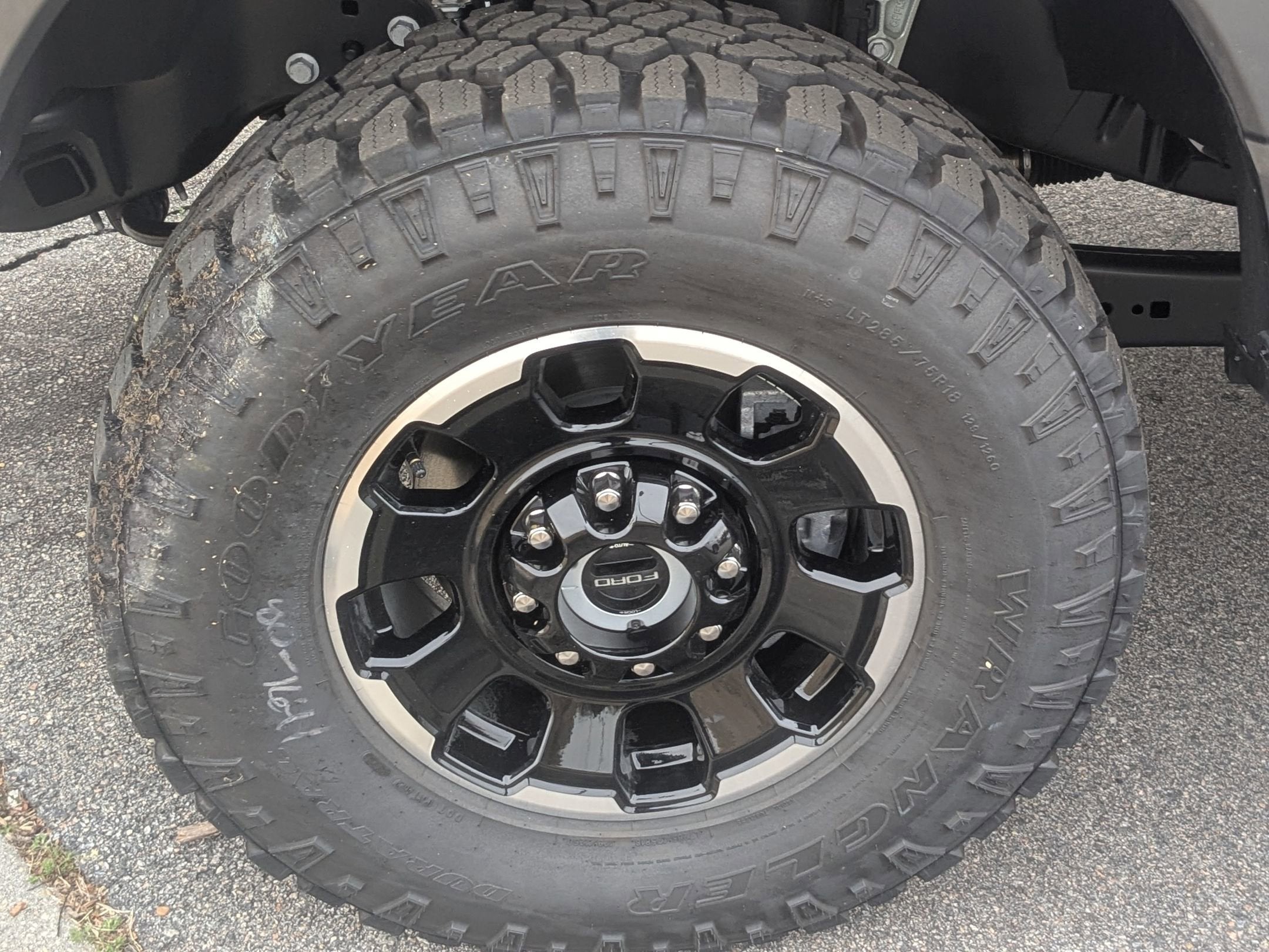 2025 Ford Super Duty F-350 SRW LARIAT