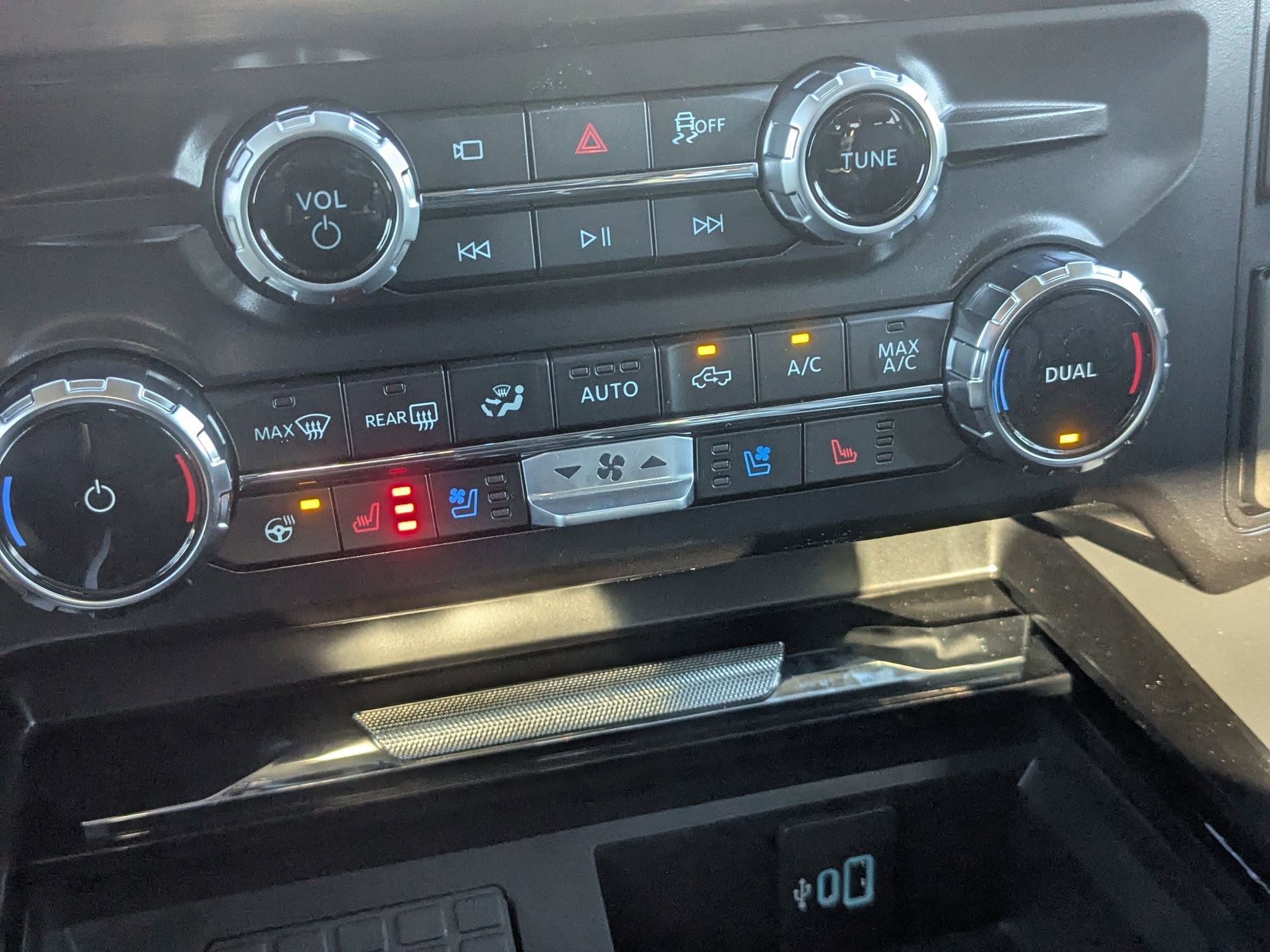 2025 Ford Super Duty F-350 SRW LARIAT