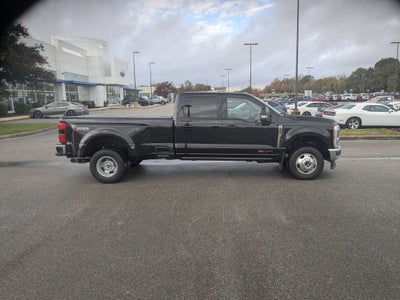 2024 Ford Super Duty F-350 DRW LARIAT