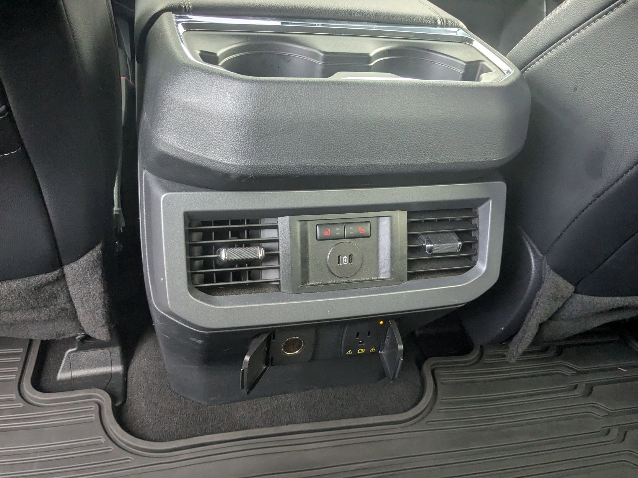 2024 Ford Super Duty F-350 DRW LARIAT