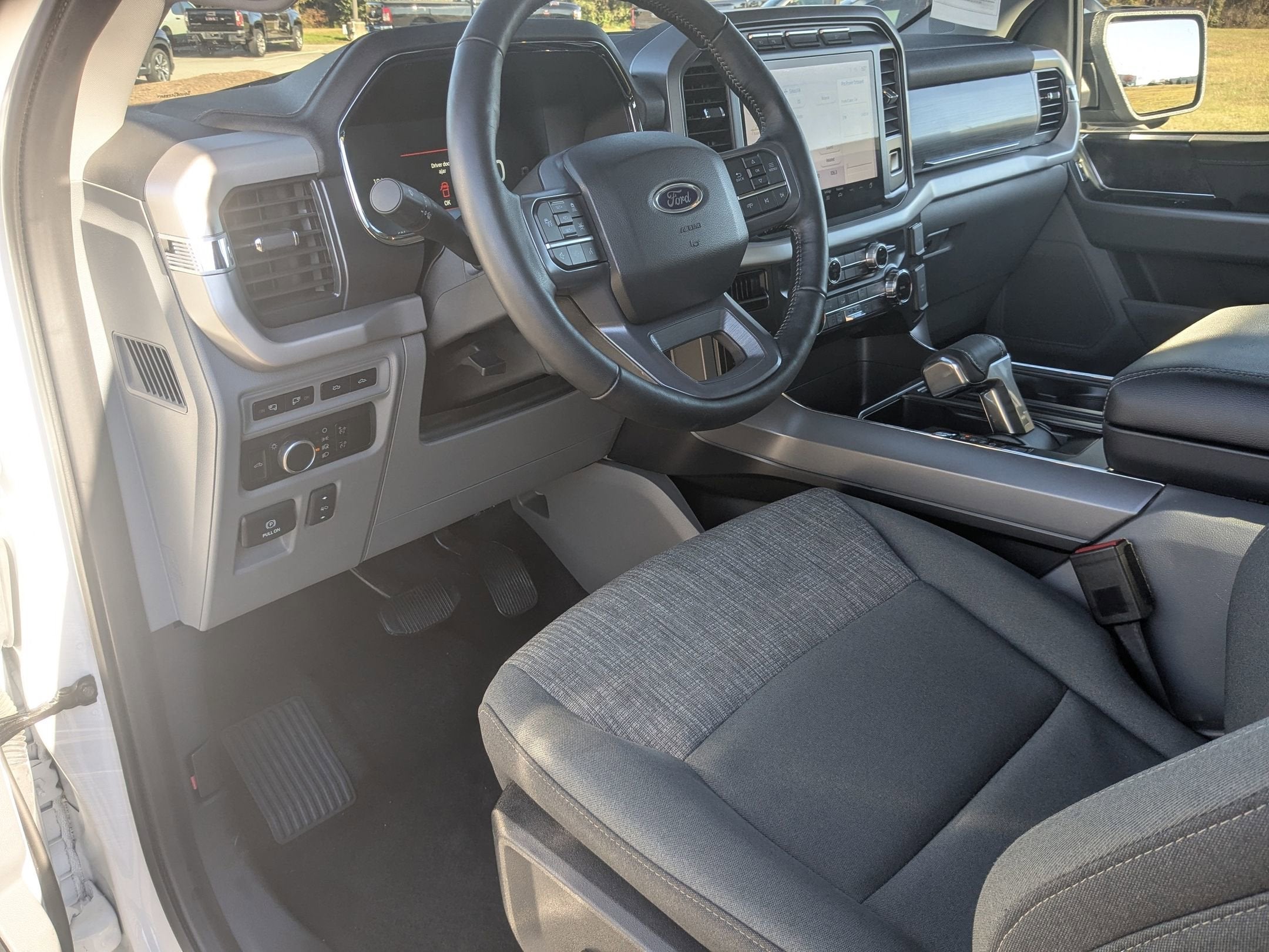 2023 Ford F-150 Lightning XLT