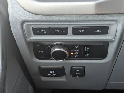 2023 Ford F-150 Lightning XLT