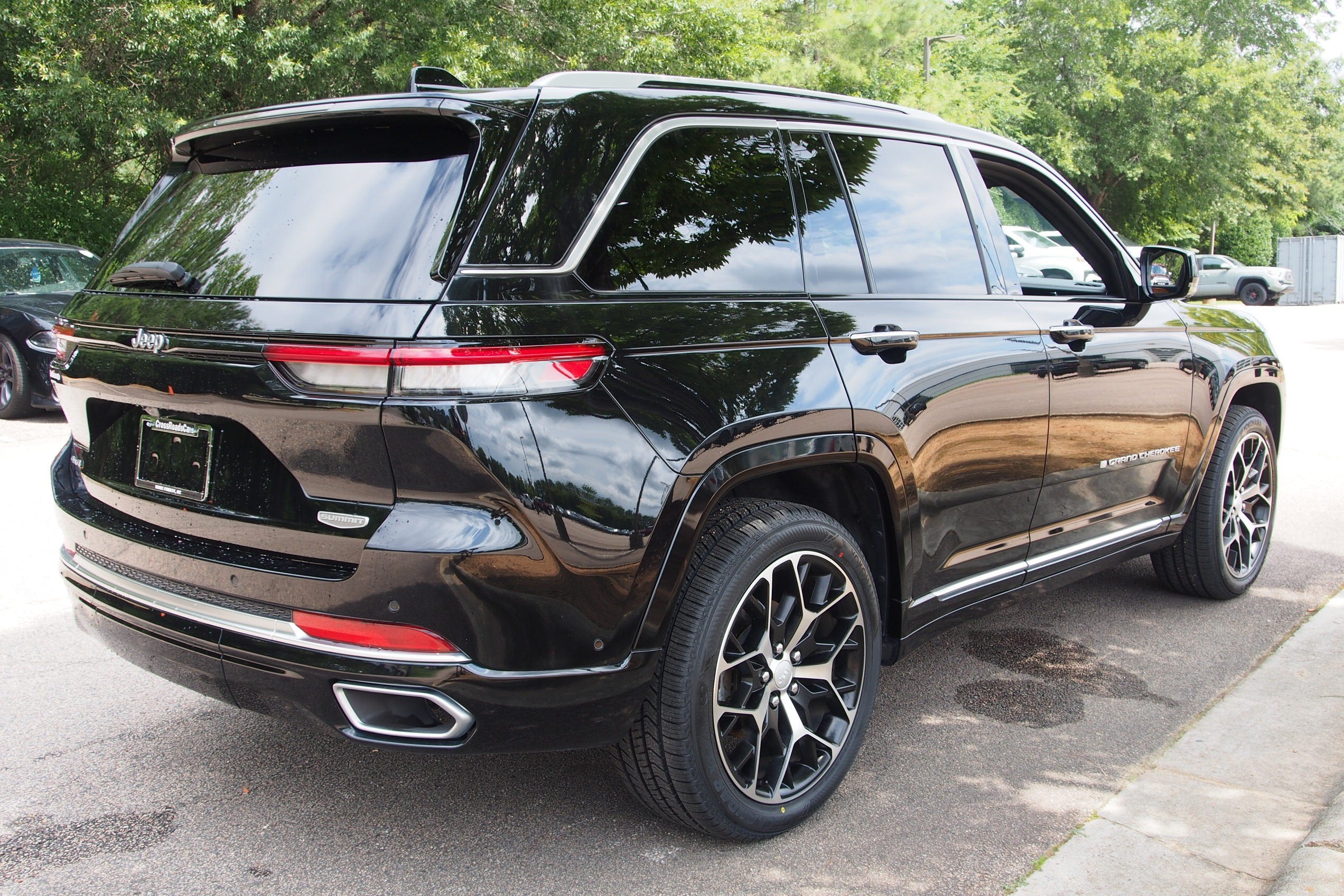 2023 Jeep Grand Cherokee Summit Reserve