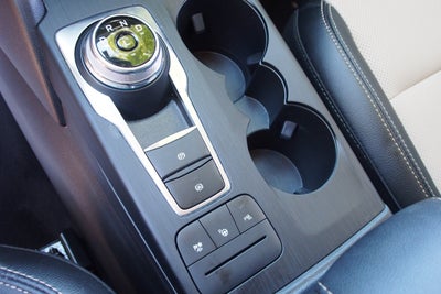 2022 Ford Escape Titanium Hybrid