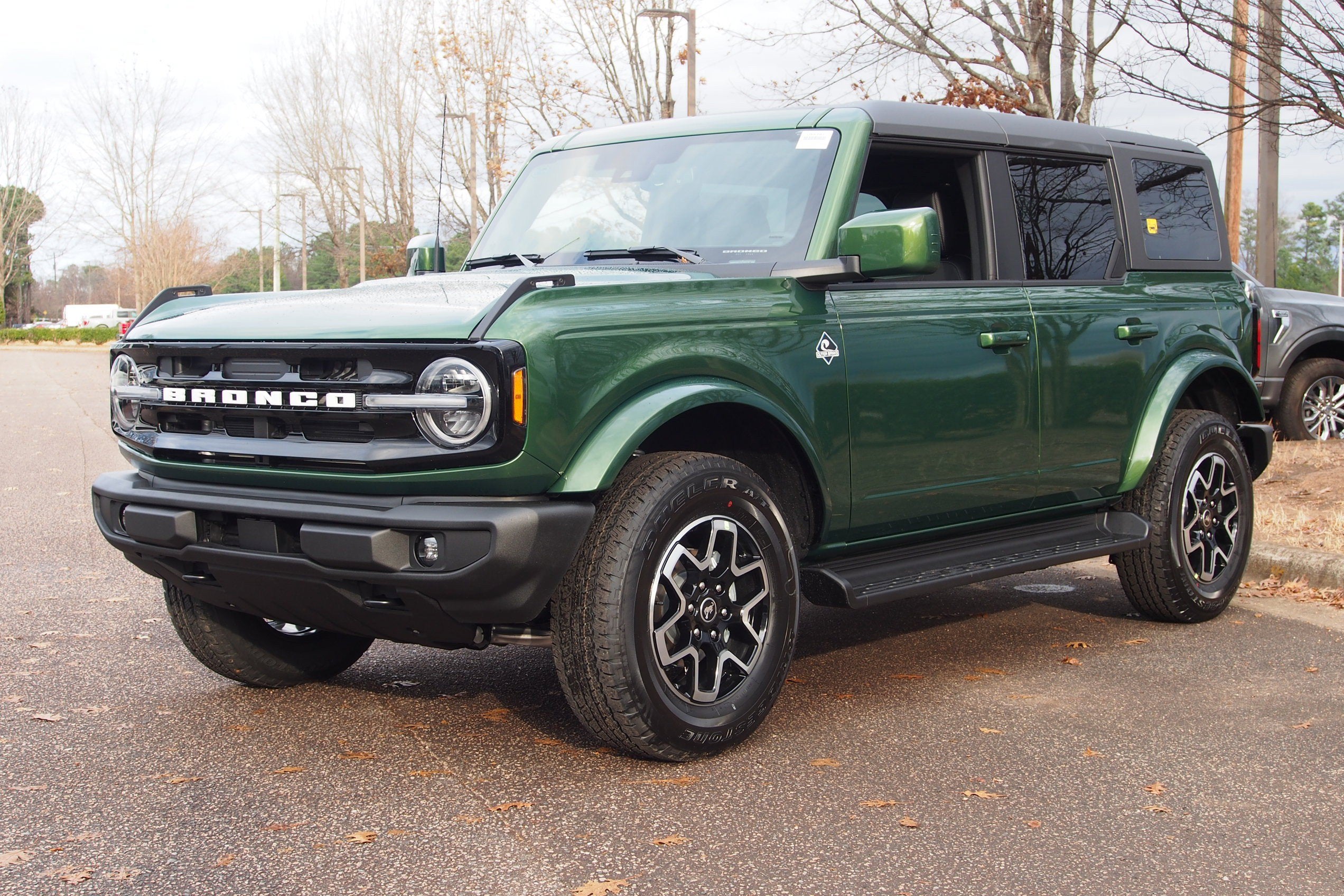 2025 Ford Bronco Outer Banks