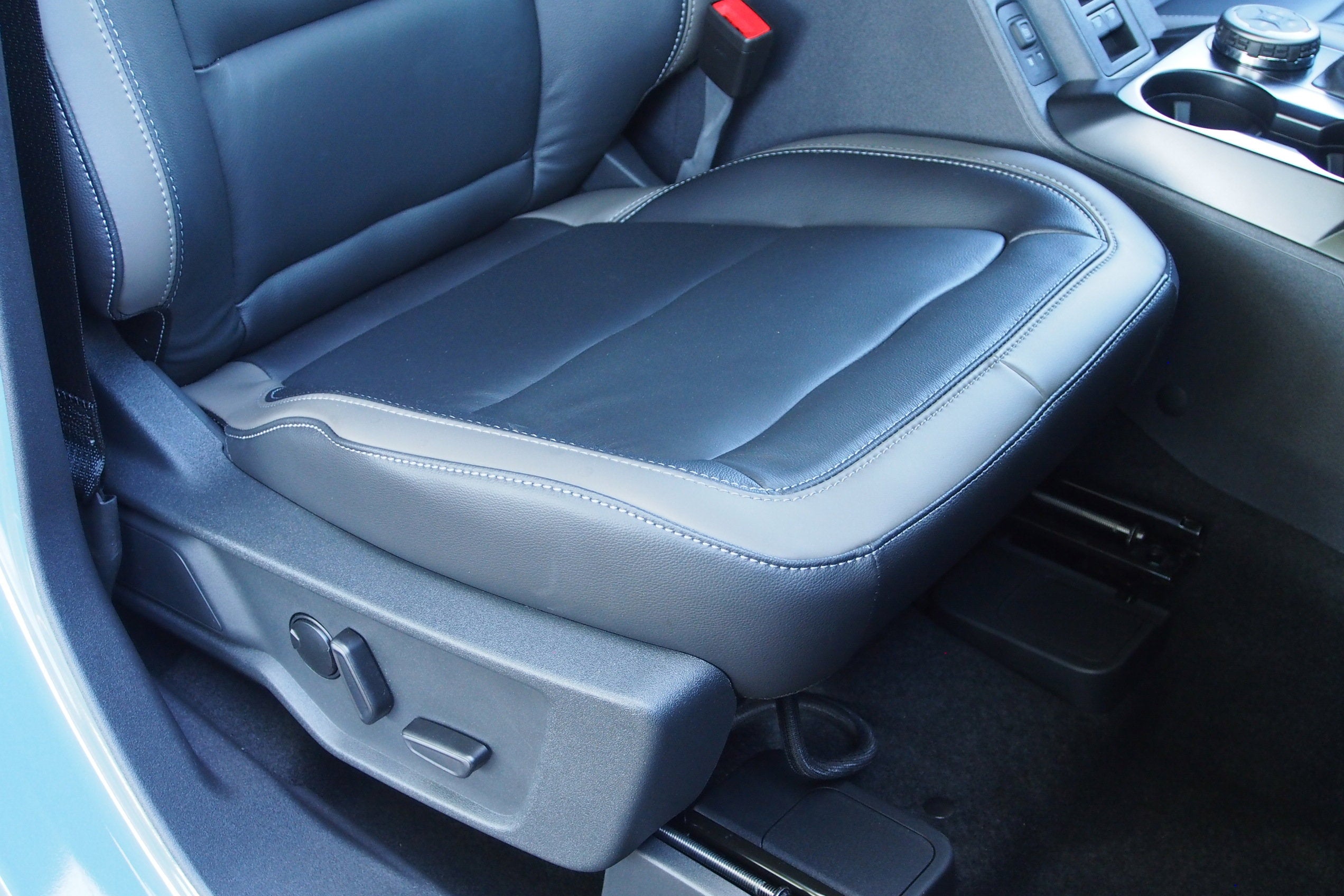 2025 Ford Bronco Outer Banks - Crossroads Courtesy Demo