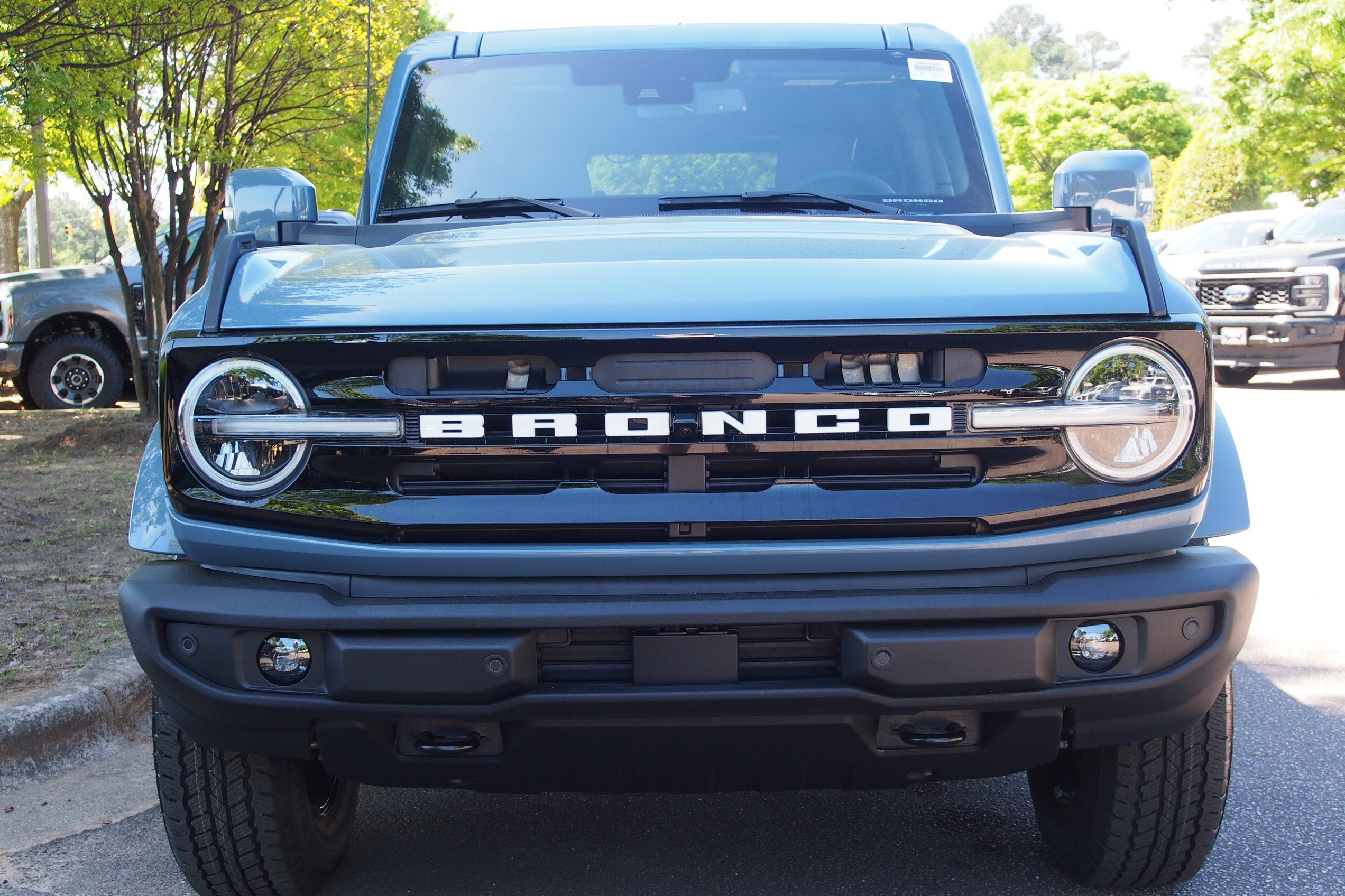 2025 Ford Bronco Outer Banks - Crossroads Courtesy Demo