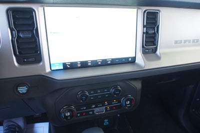 2025 Ford Bronco Outer Banks - Crossroads Courtesy Demo