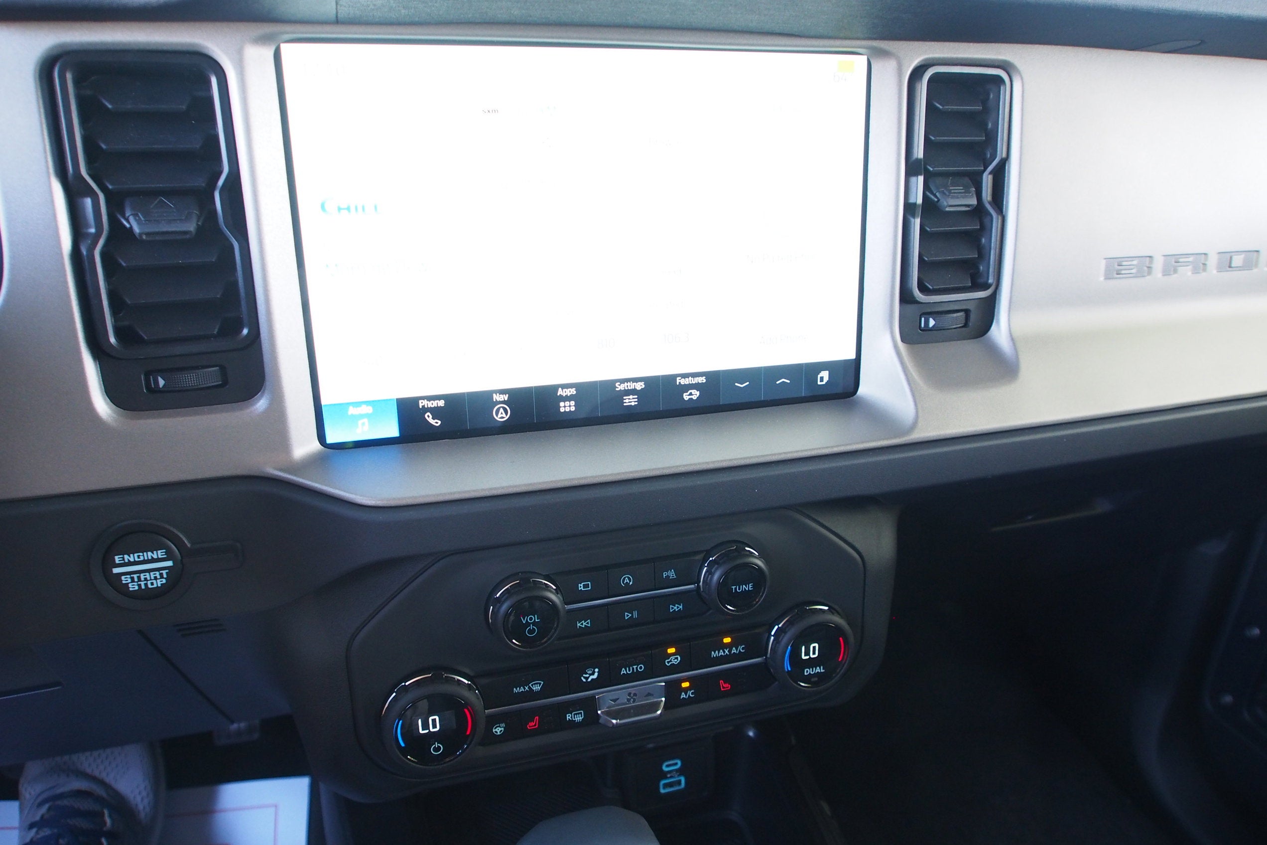 2025 Ford Bronco Outer Banks - Crossroads Courtesy Demo