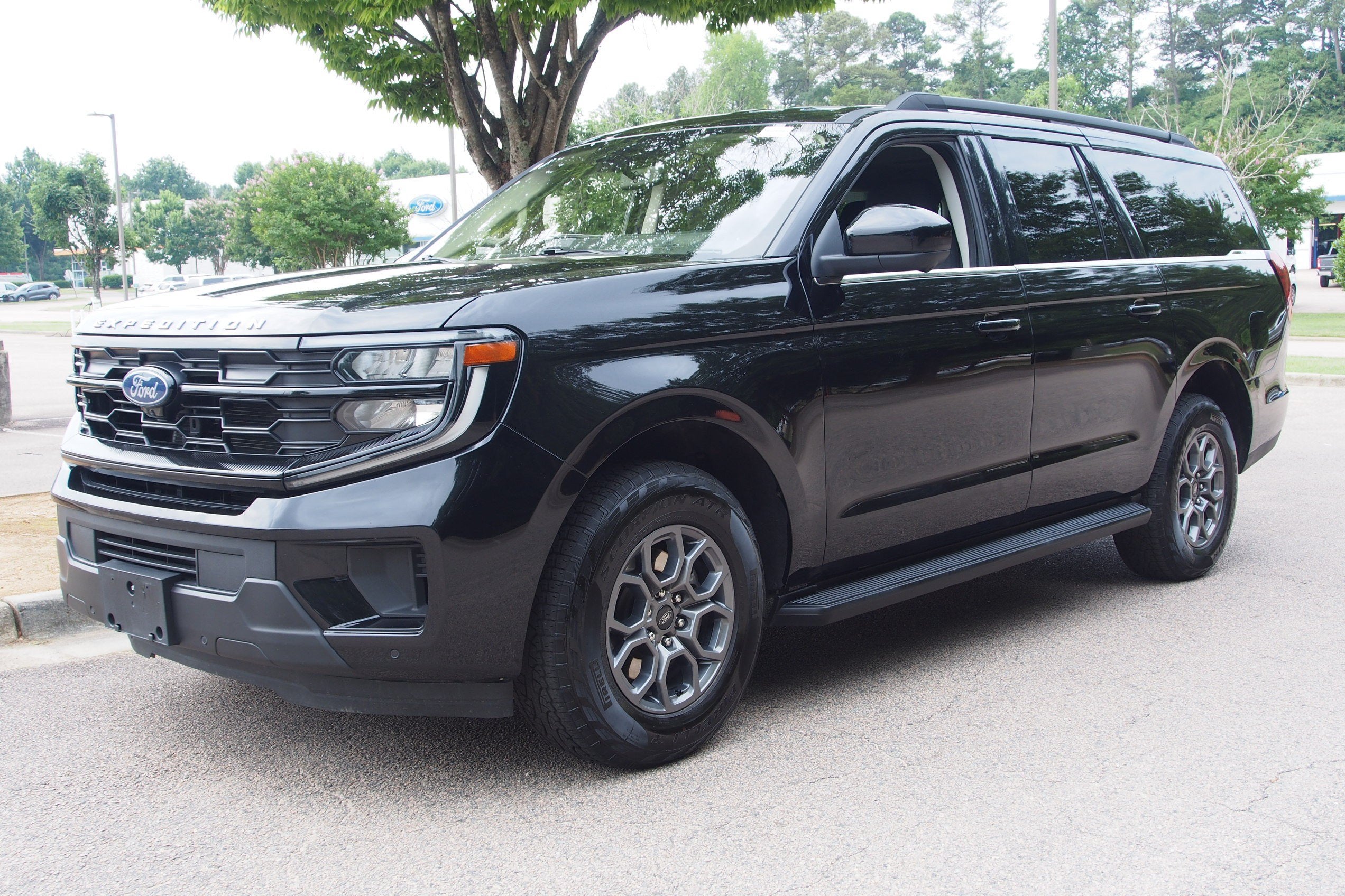 2025 Ford Expedition Max Active