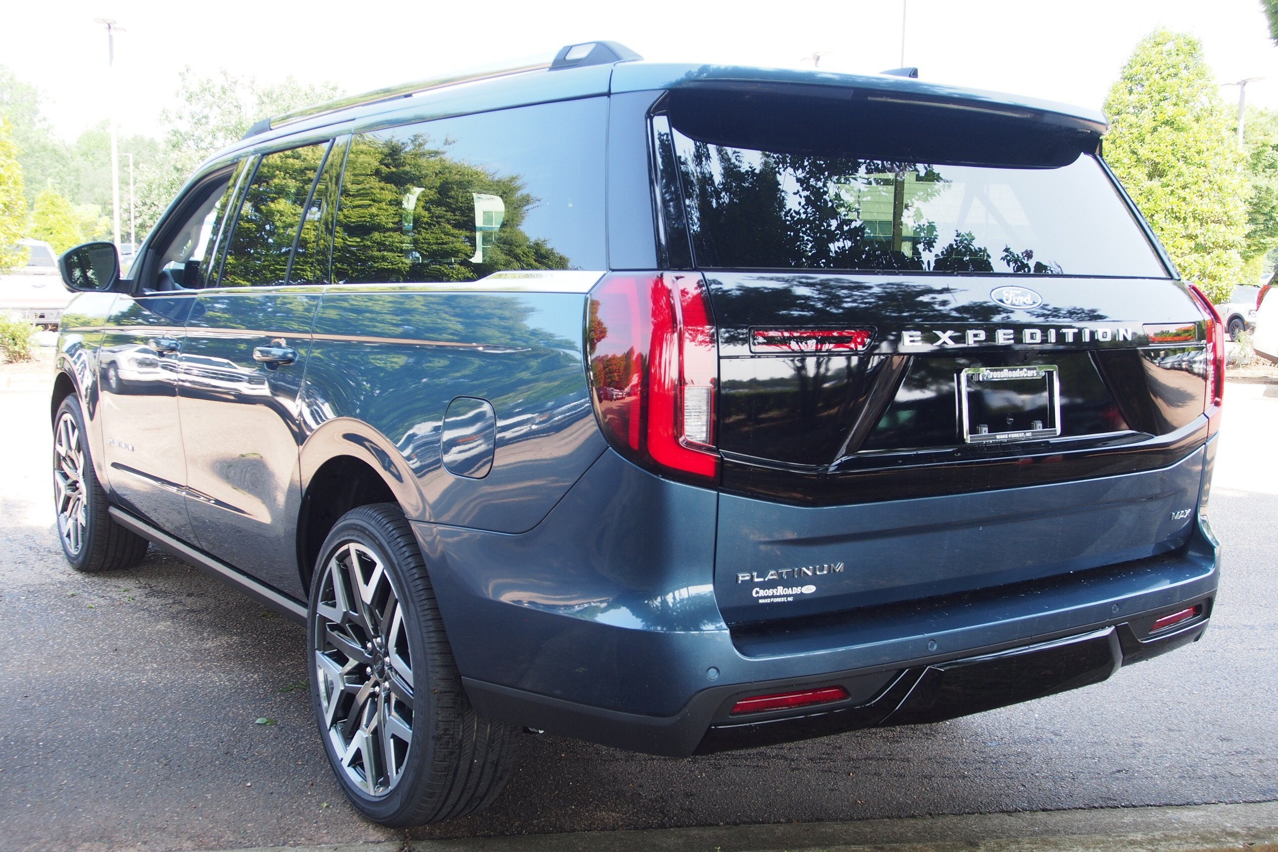2027 Ford Expedition Max Platinum