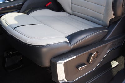 2023 Ford F-150 Lightning Platinum