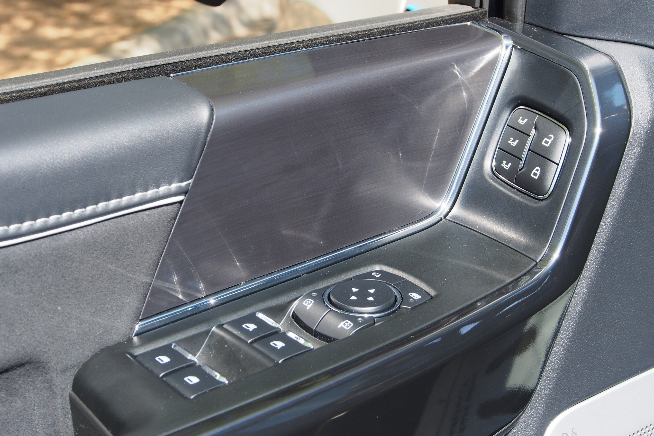 2025 Ford F-150 Lightning Platinum