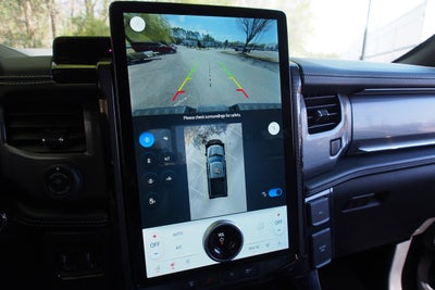 2025 Ford F-150 Lightning Platinum