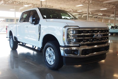 2027 Ford Super Duty F-250 SRW XLT