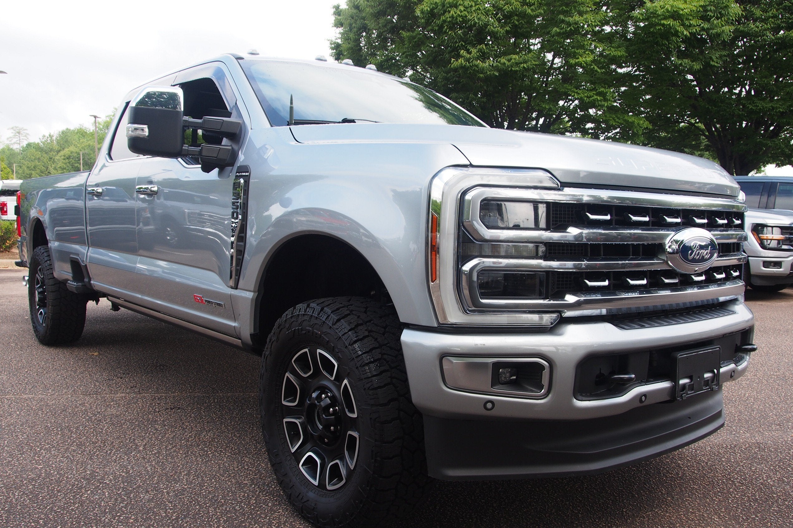 2024 Ford Super Duty F-350 SRW Platinum