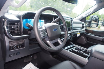 2026 Ford Super Duty F-350 DRW LARIAT
