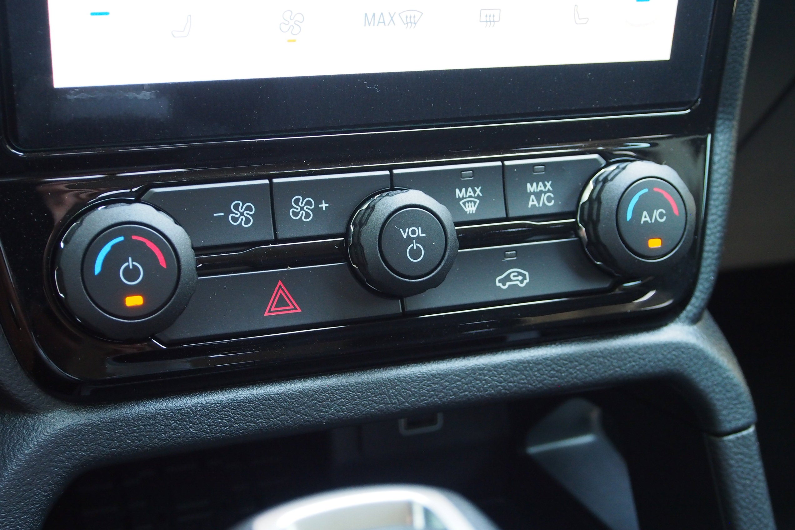 2025 Ford Ranger XLT - Crossroads Courtesy Demo