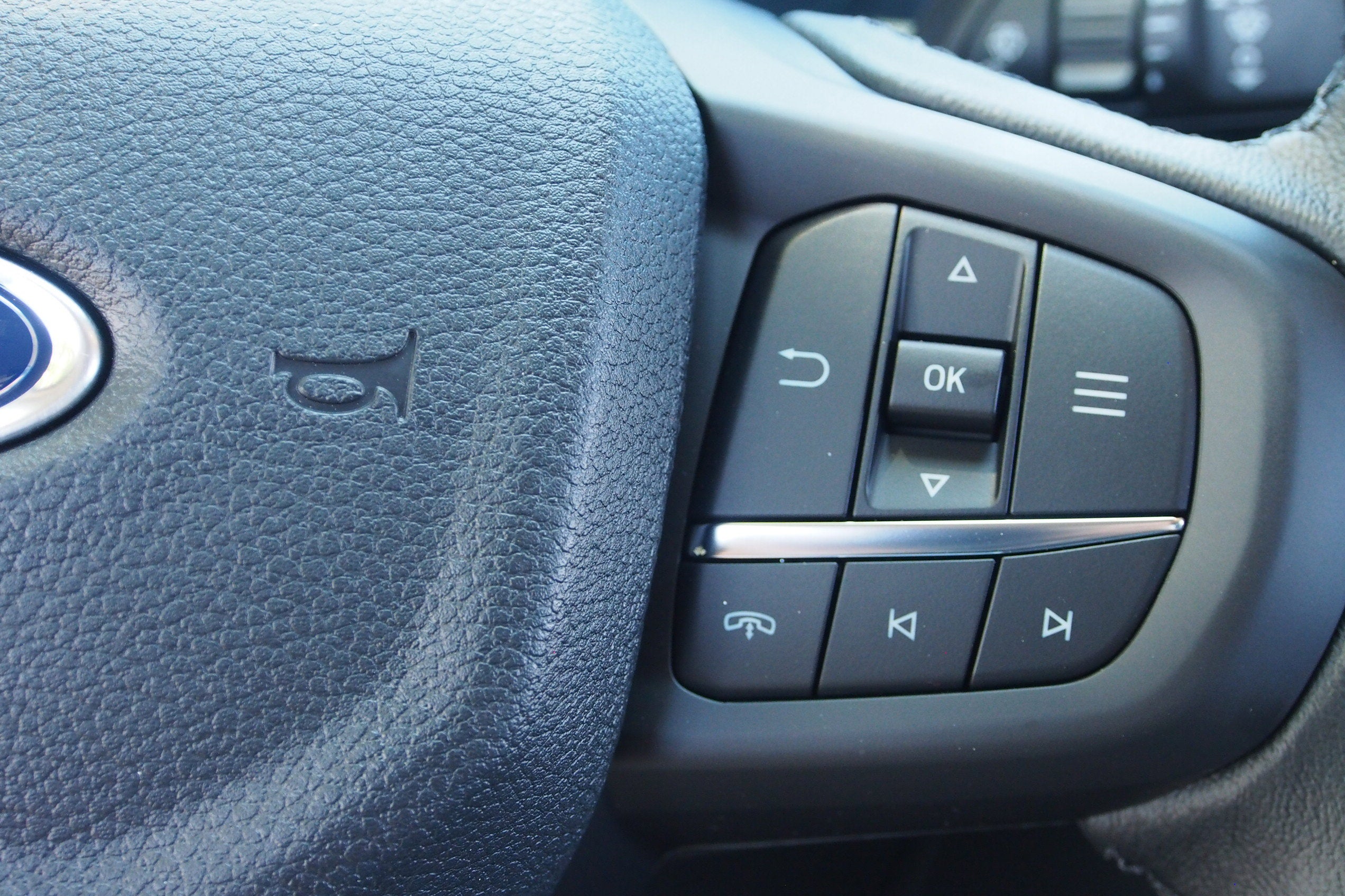 2025 Ford Ranger LARIAT - Crossroads Courtesy Demo