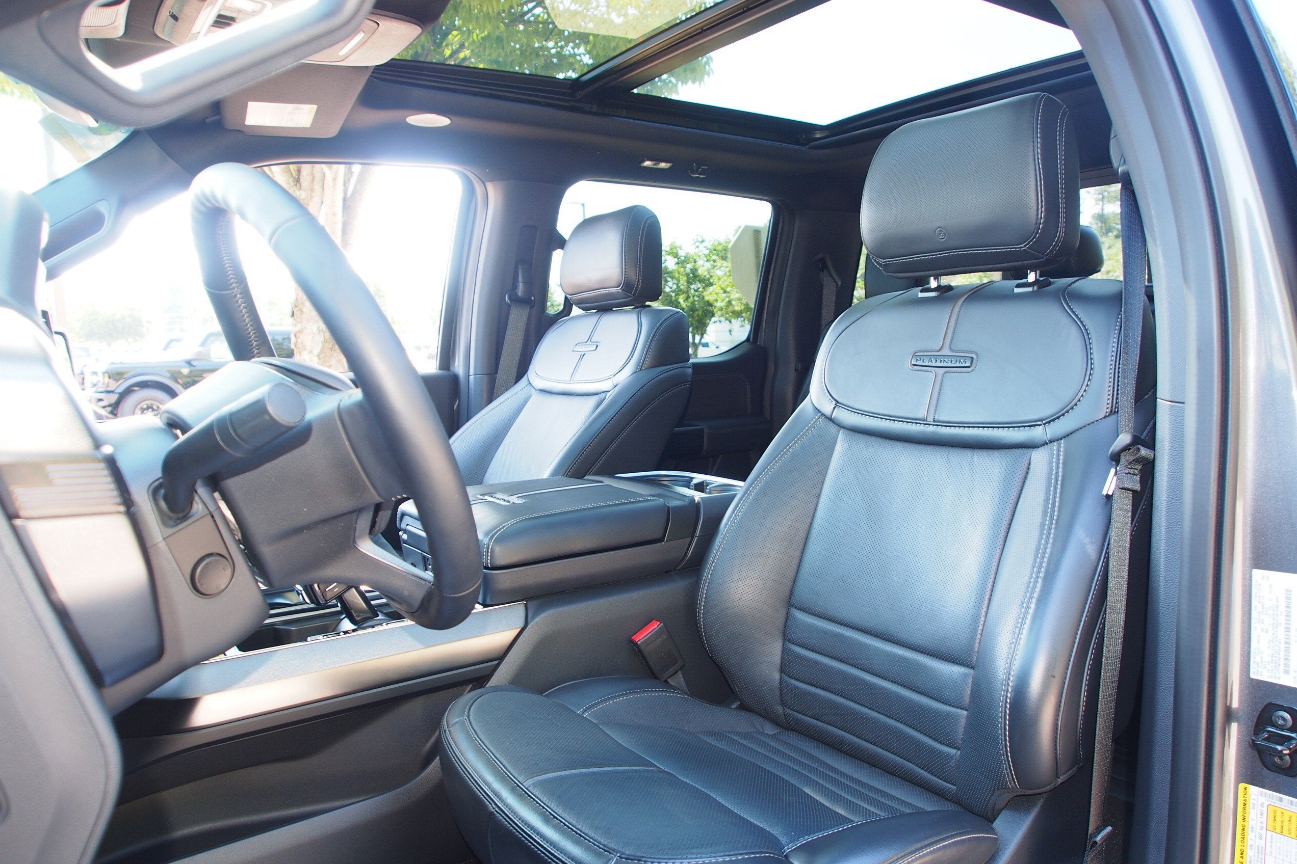 2023 Ford F-150 Platinum