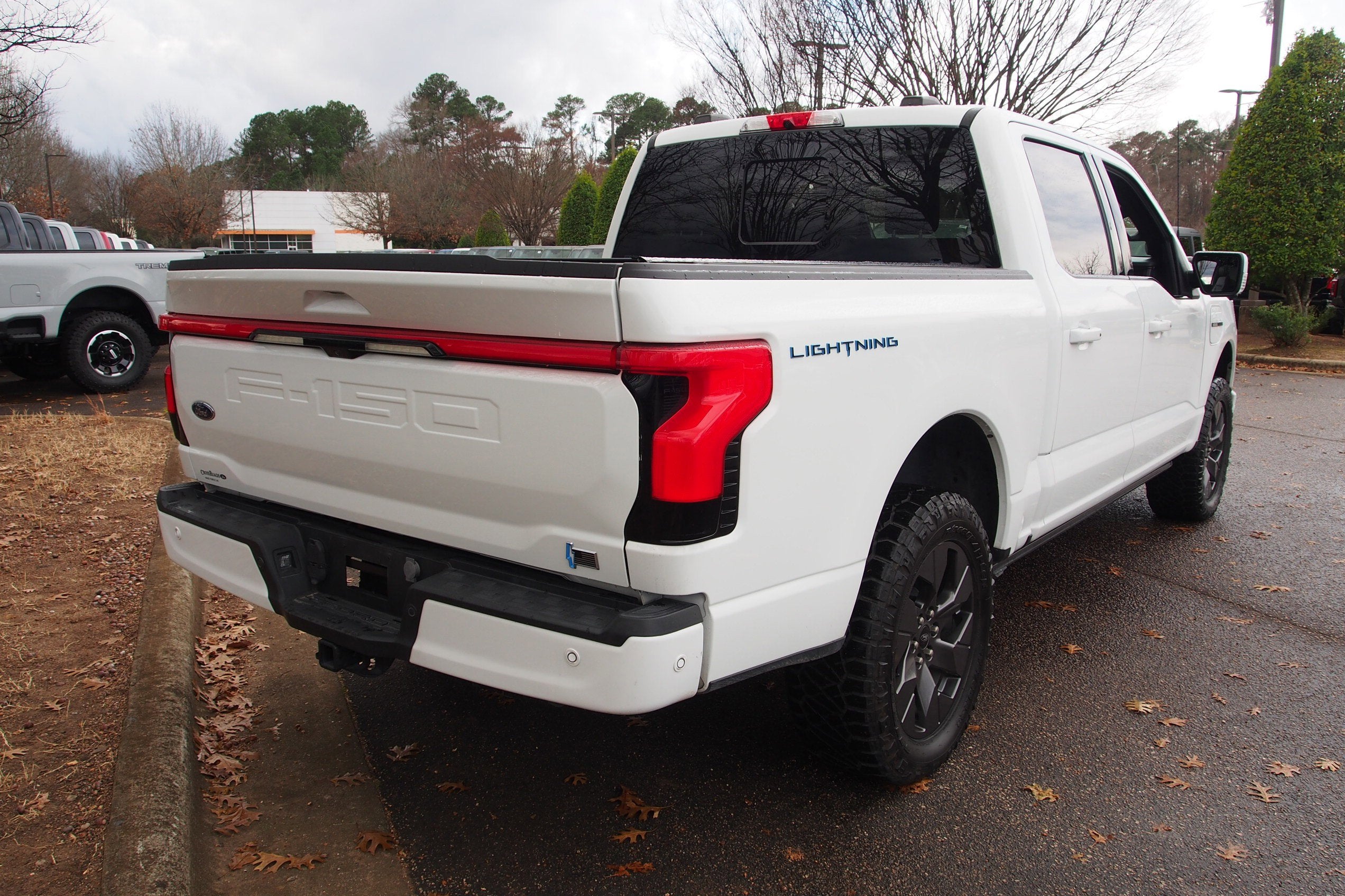2023 Ford F-150 Lightning LARIAT