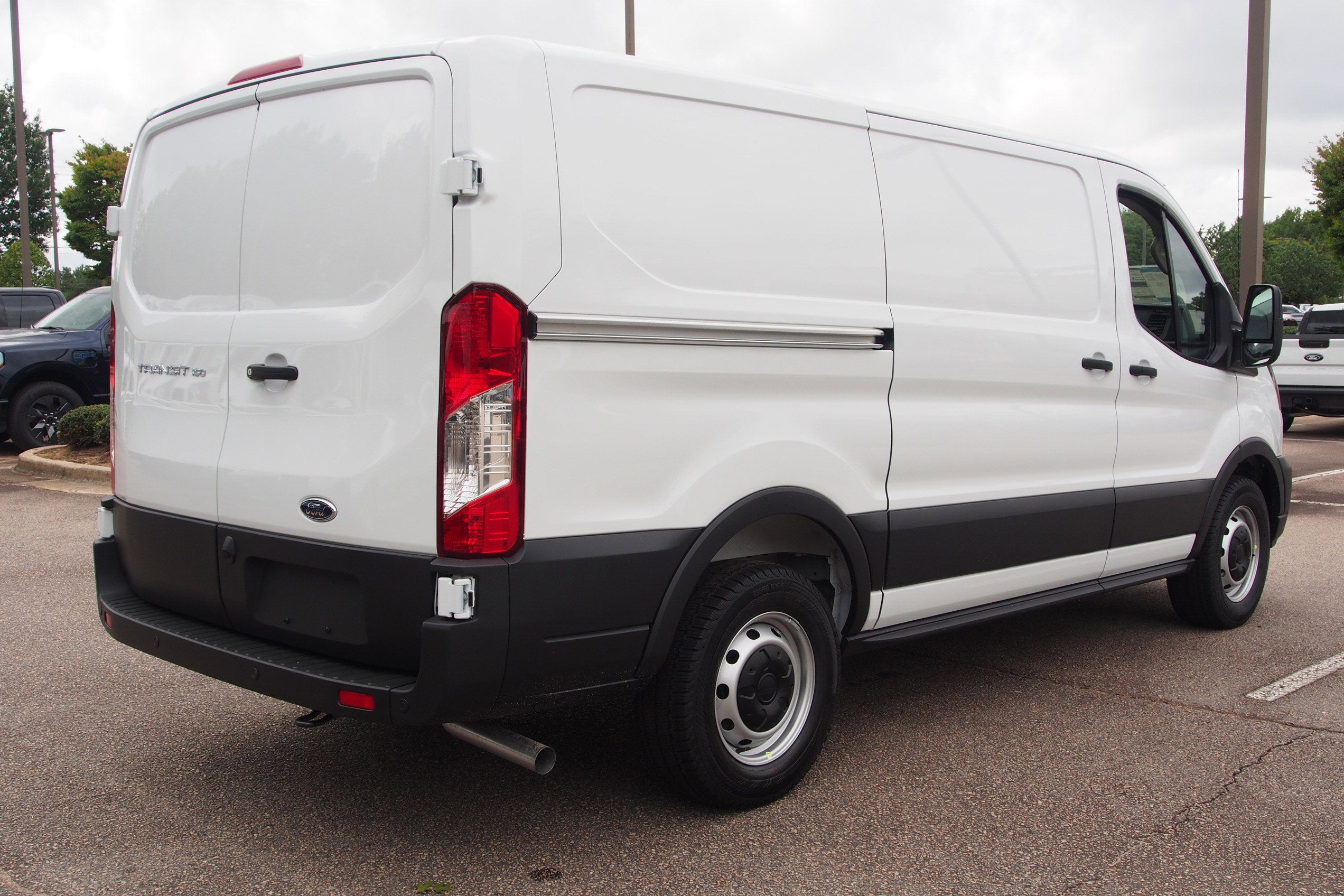 2025 Ford Transit Cargo Van Base