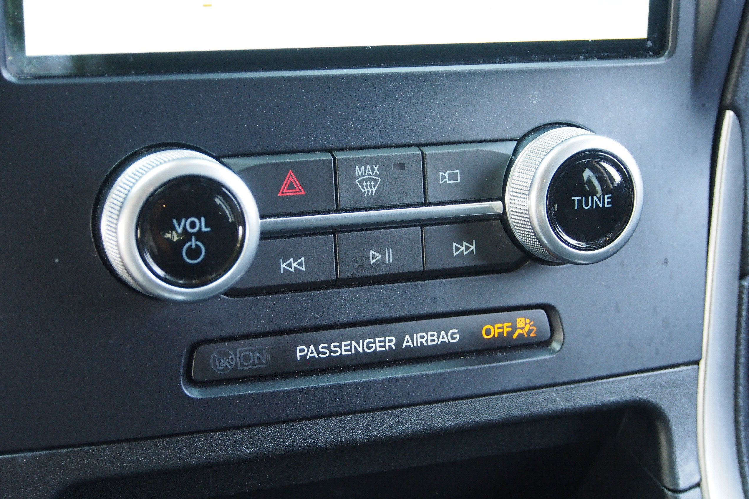 2022 Ford Edge SE