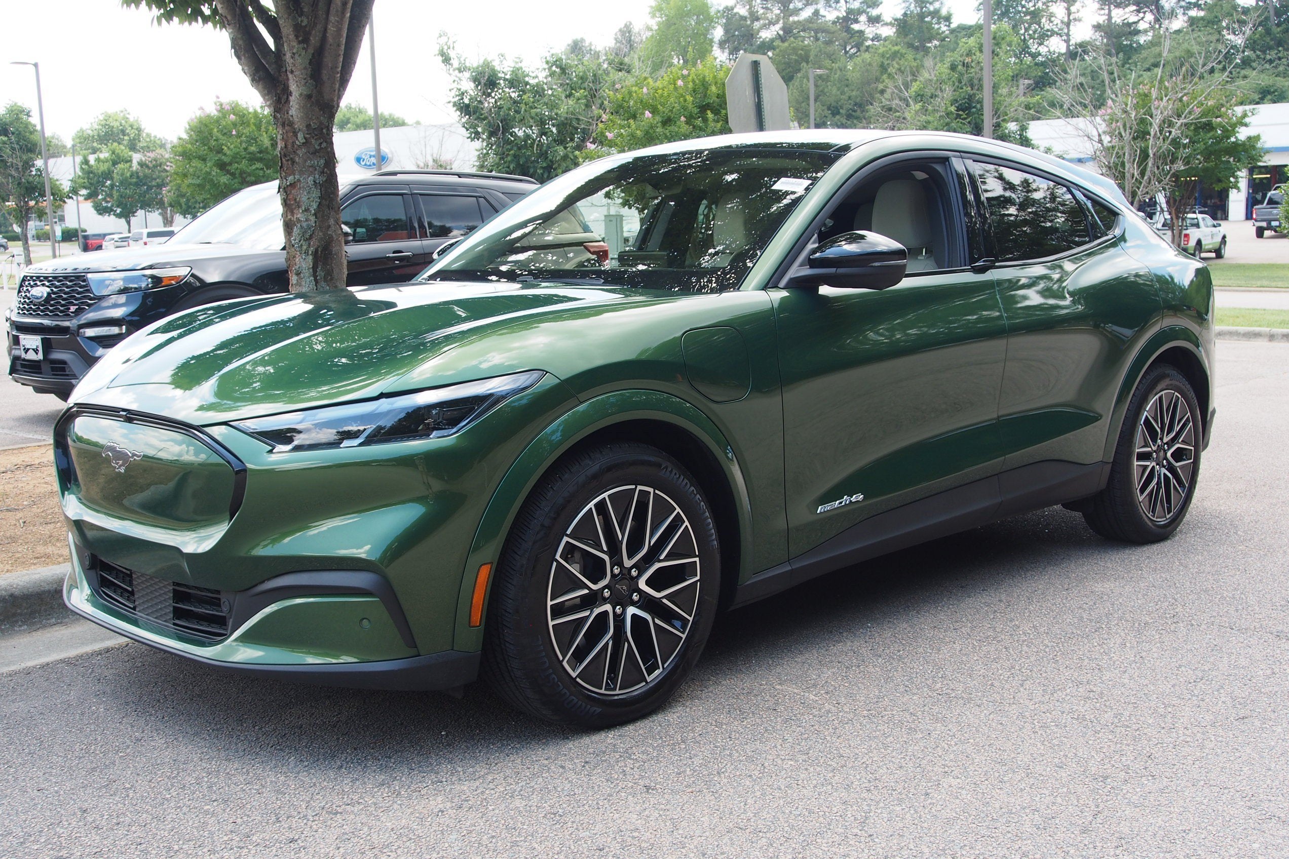 2025 Ford Mustang Mach-E Premium