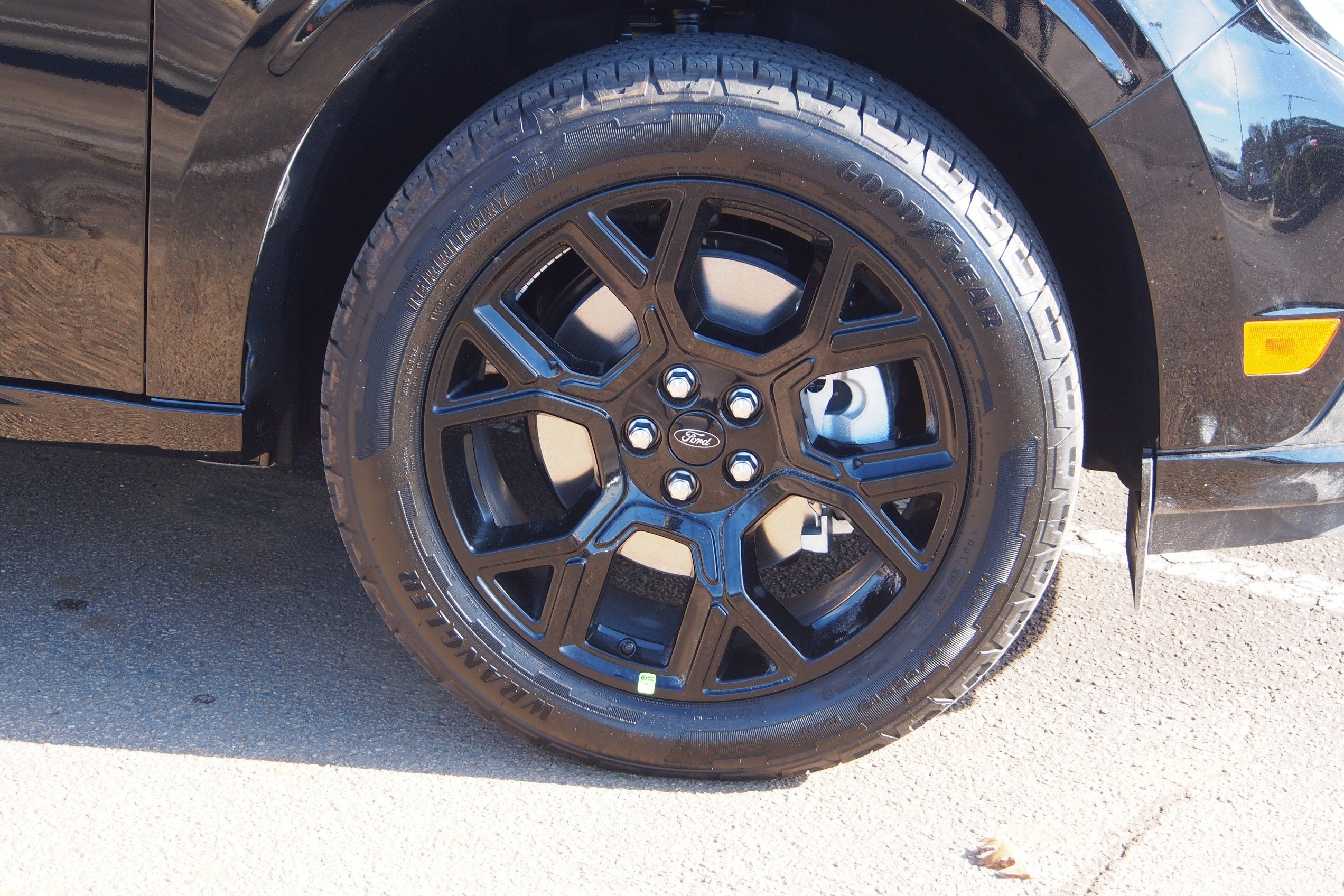 2026 Ford Maverick Lobo Standard