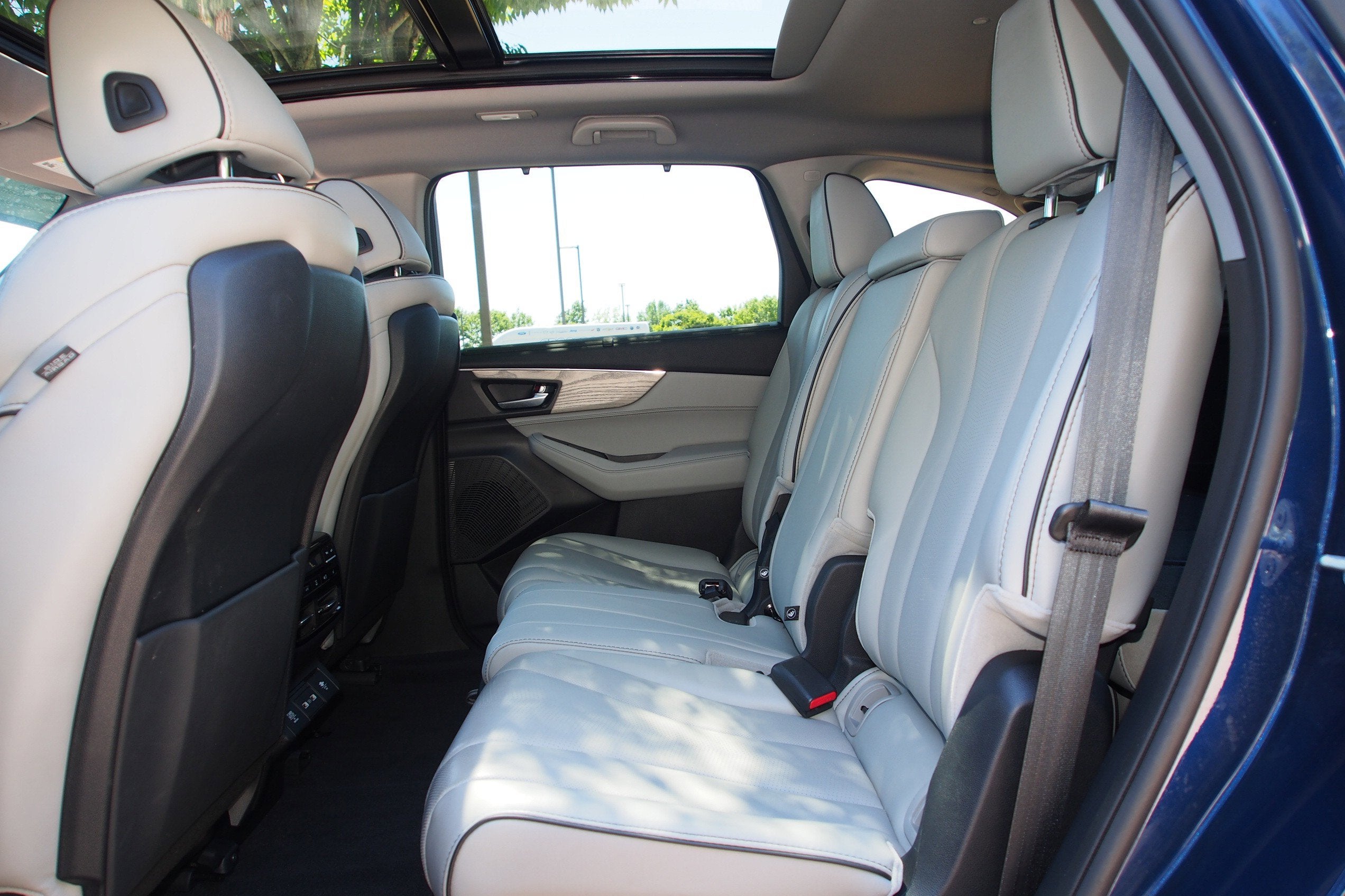 2023 Acura MDX w/Advance Package