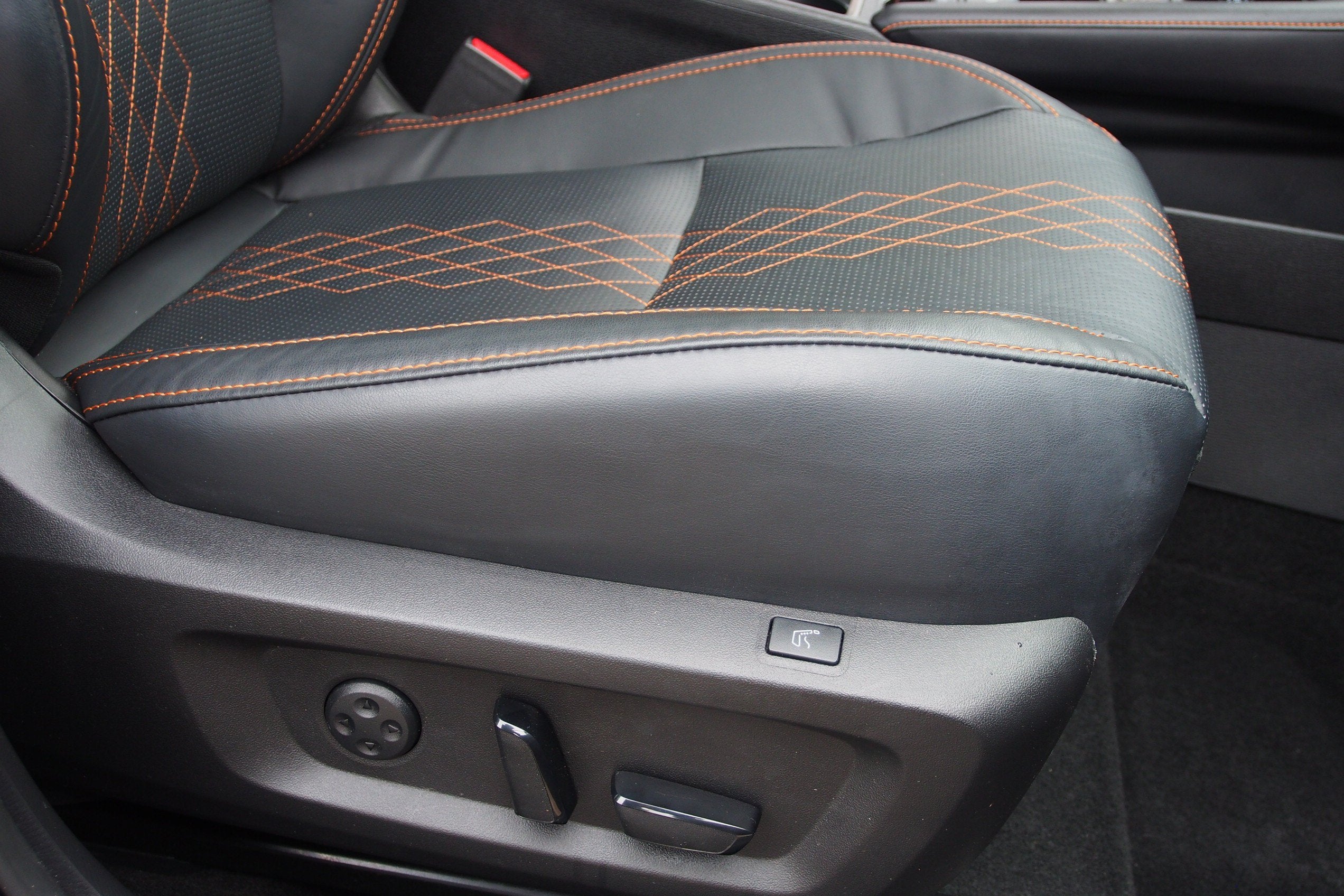 2023 Mitsubishi Outlander PHEV SEL