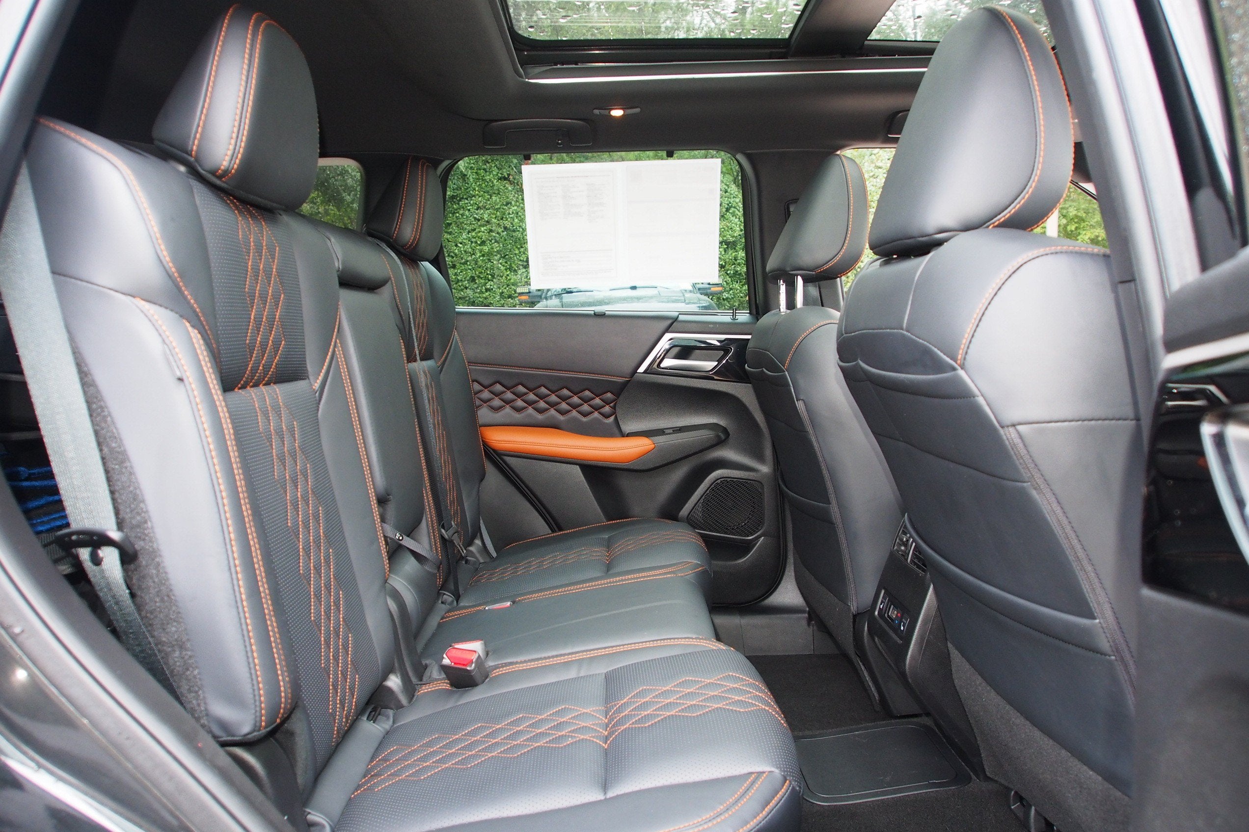 2023 Mitsubishi Outlander PHEV SEL