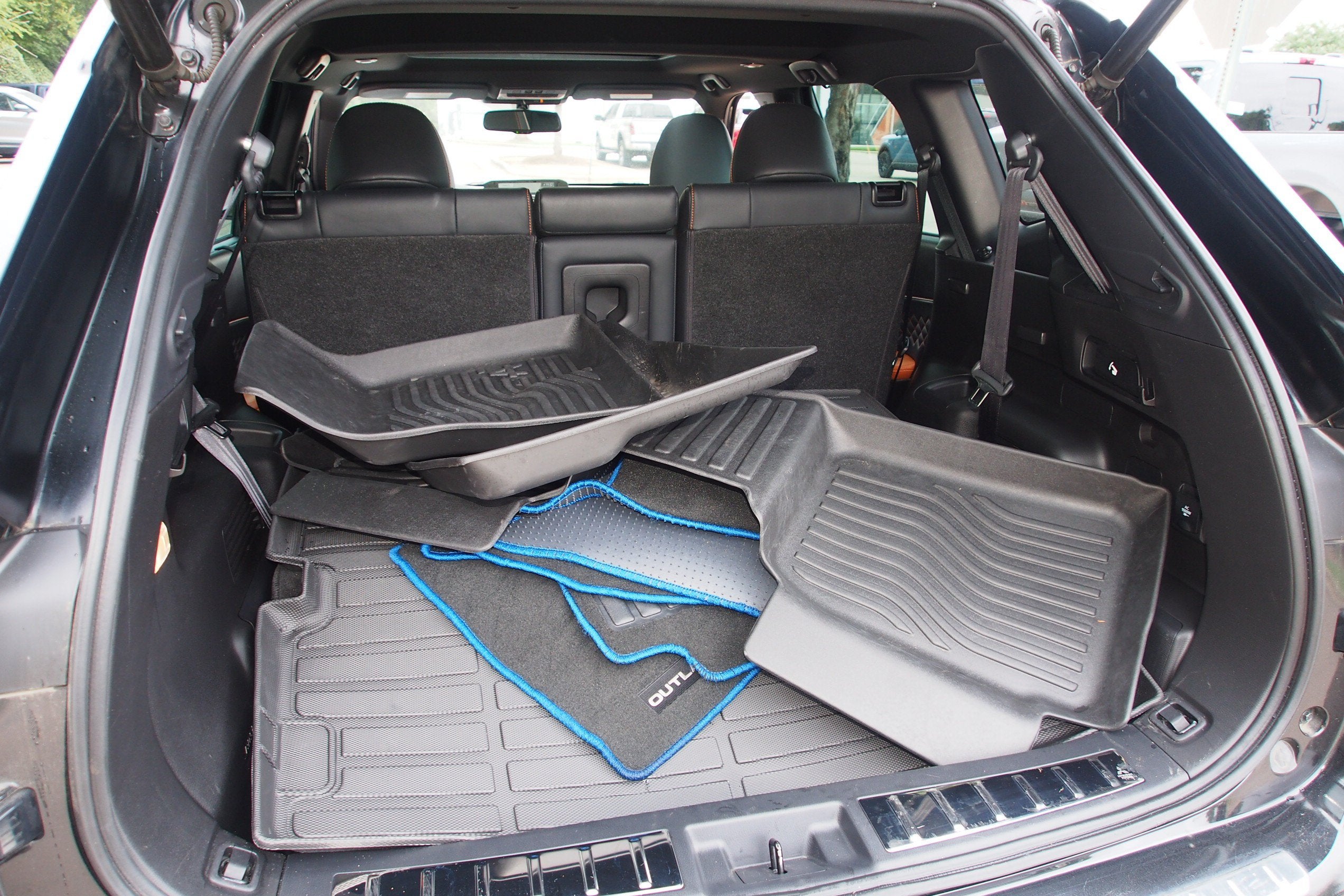 2023 Mitsubishi Outlander PHEV SEL