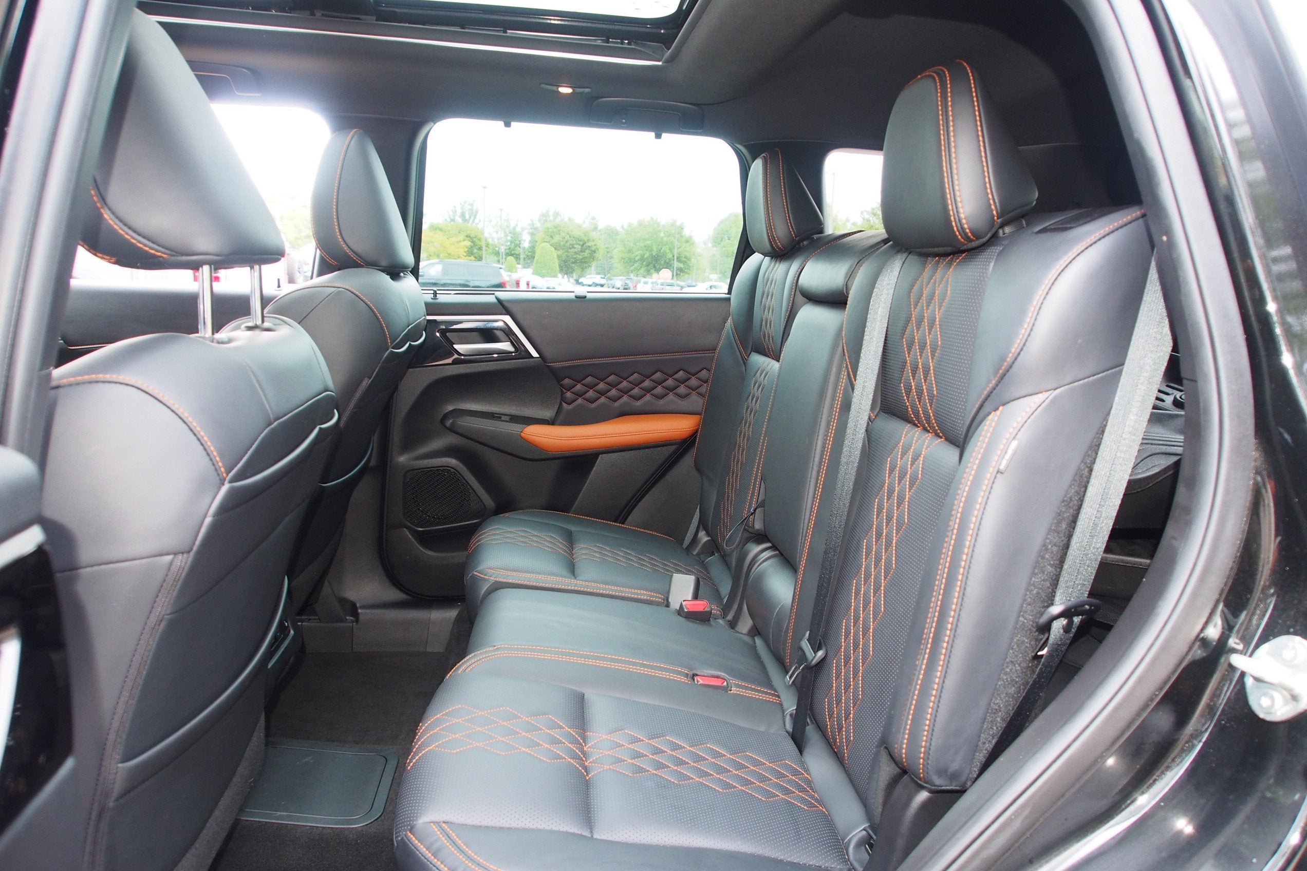 2023 Mitsubishi Outlander PHEV SEL