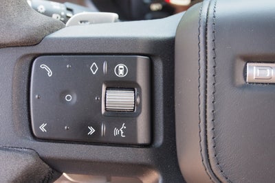 2024 Land Rover Defender V8