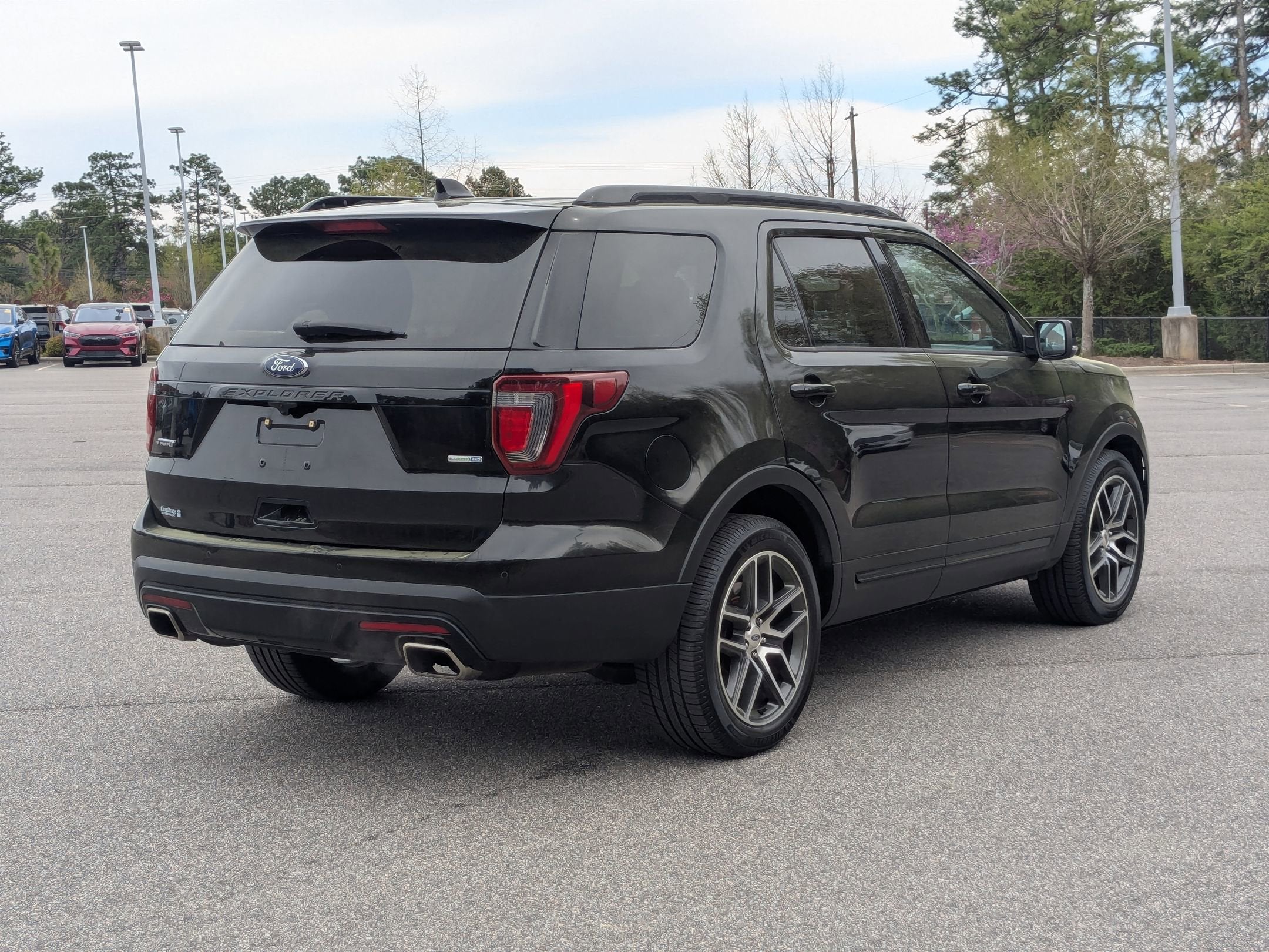 2017 Ford Explorer Sport
