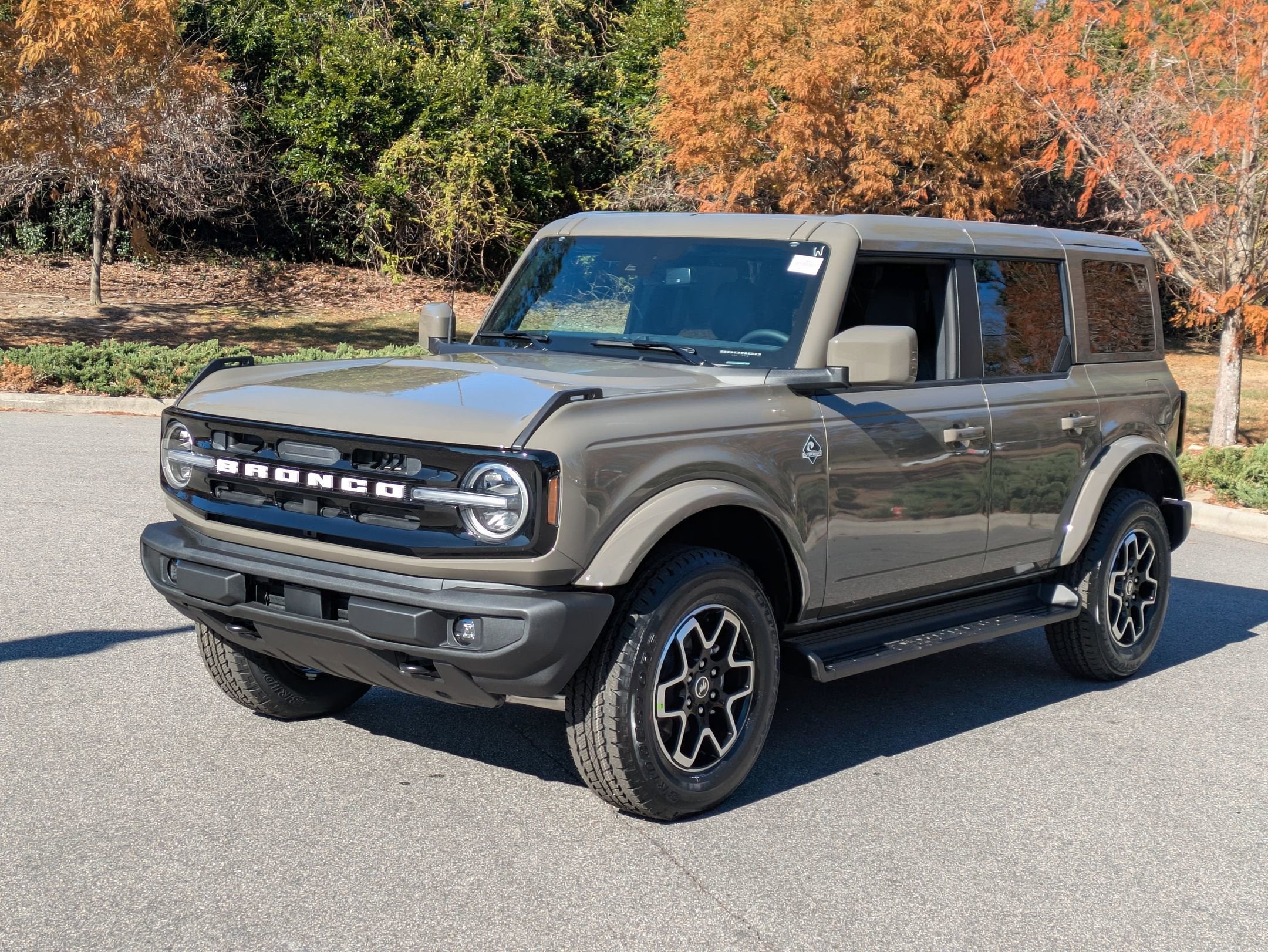2025 Ford Bronco Outer Banks