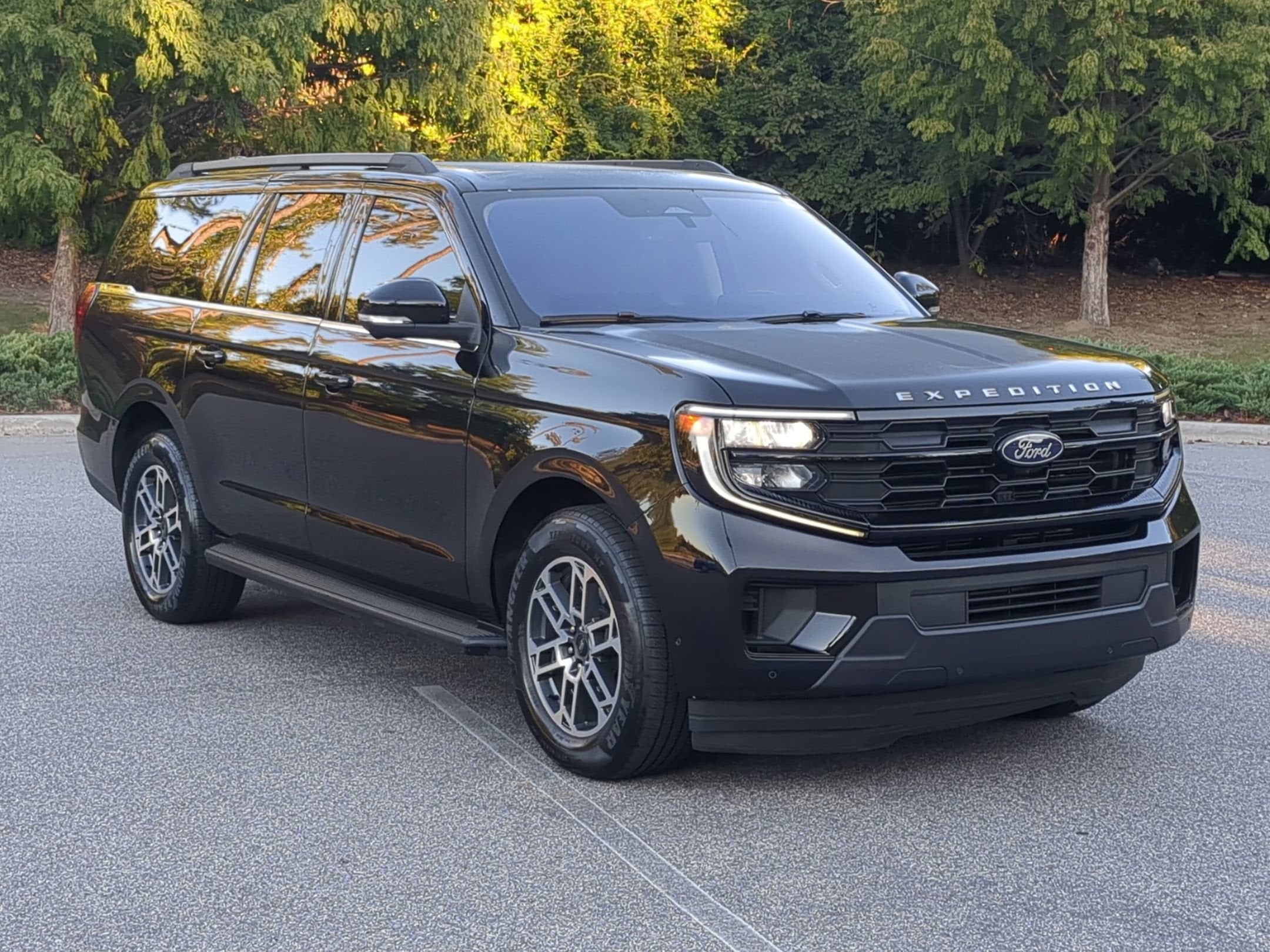 2025 Ford Expedition Max Active